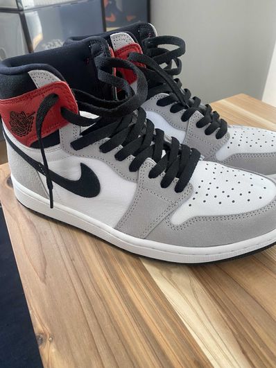Nike Air Jordan 1 High OG "White/Black/Light Smoke Grey"