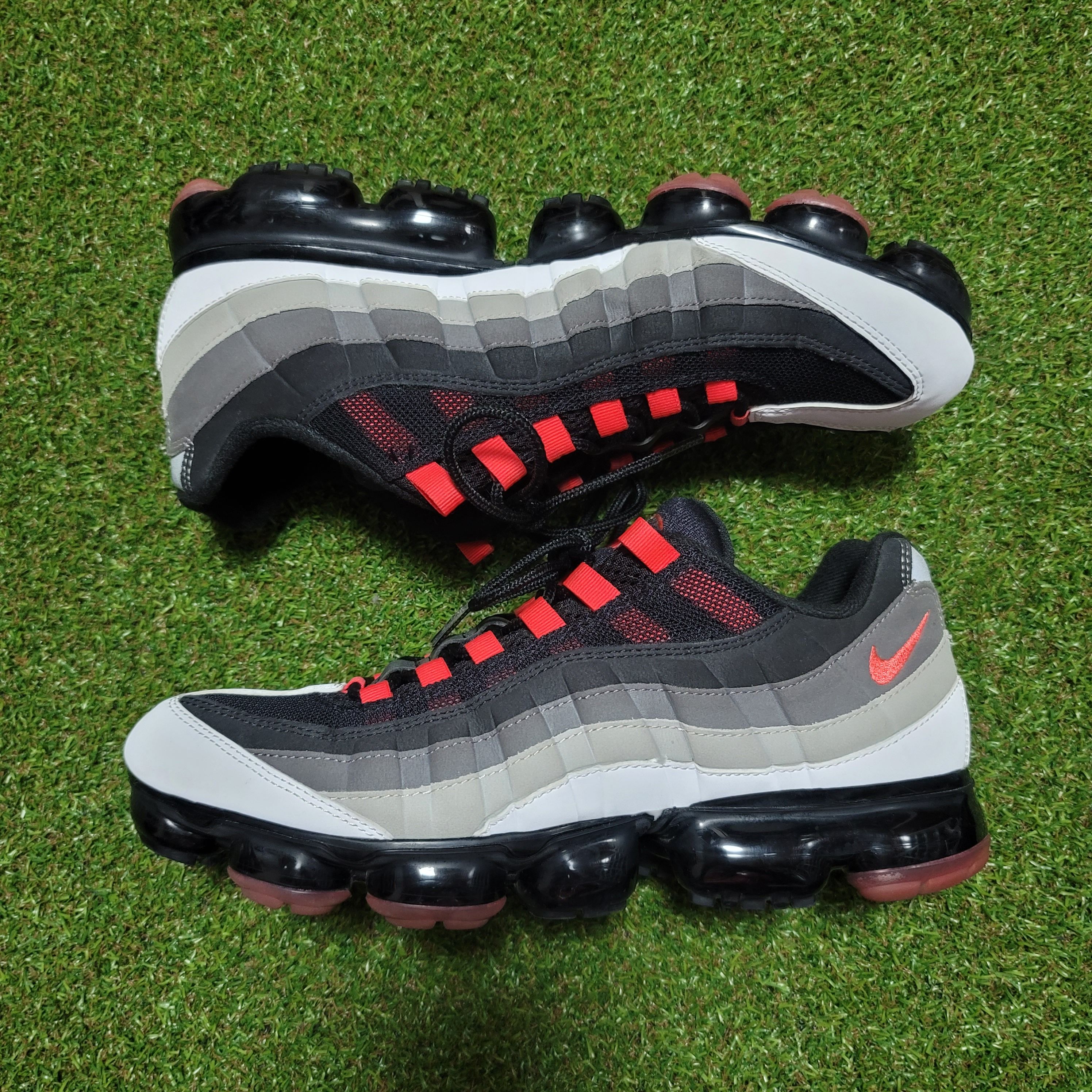 NIKE AIR VAPORMAX 95 "COMET"