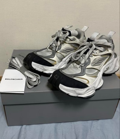 BALENCIAGA Cargo Sneaker "White/Grey"