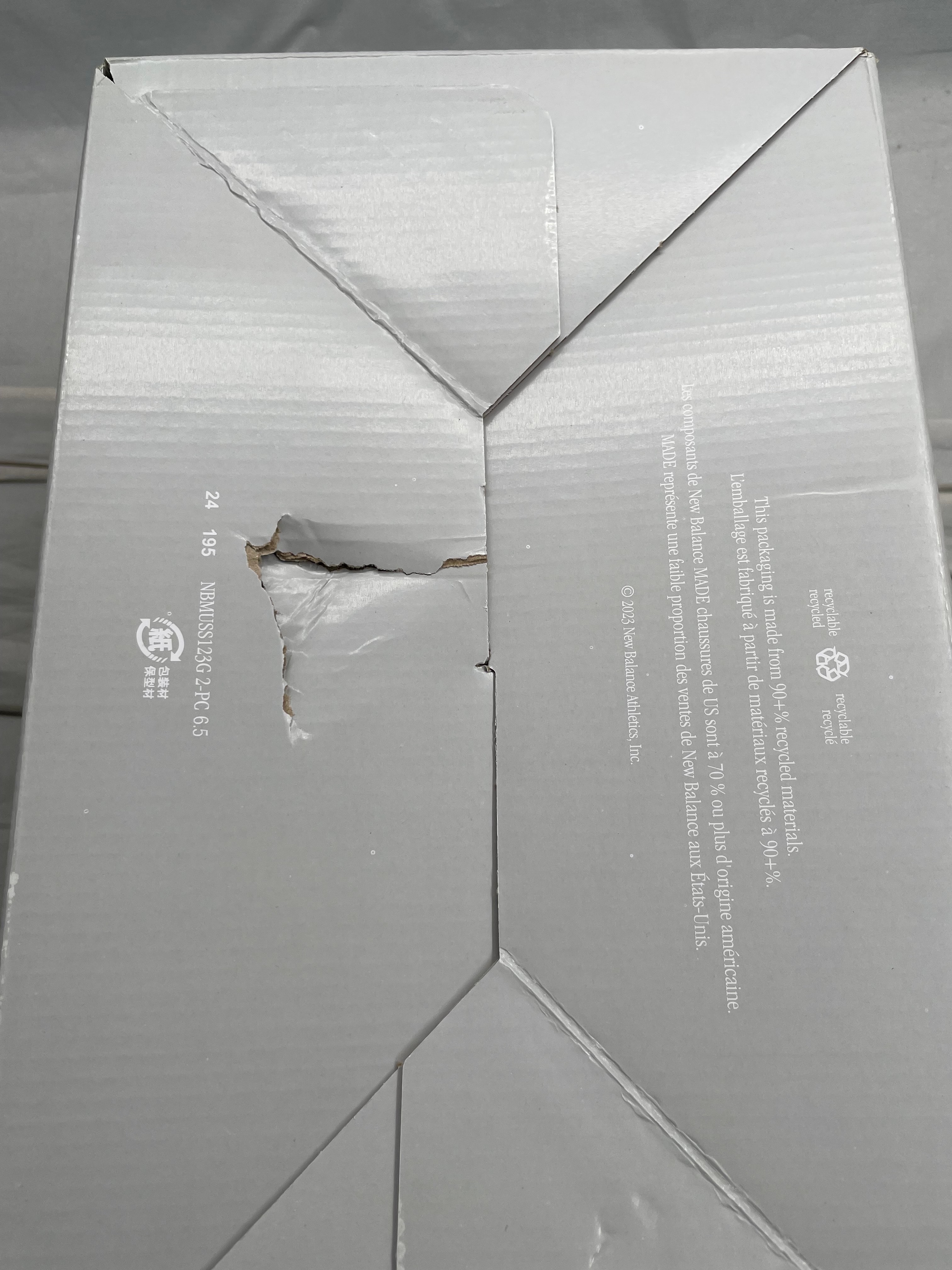 KITH × New Balance 993 Madison Square Garden "Ancient Scroll/Grey Matter"