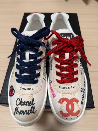 CHANEL Low Top Trainer "Grey and White"