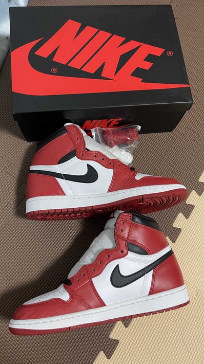 Nike Air Jordan 1 Retro High "Chicago" (2015)