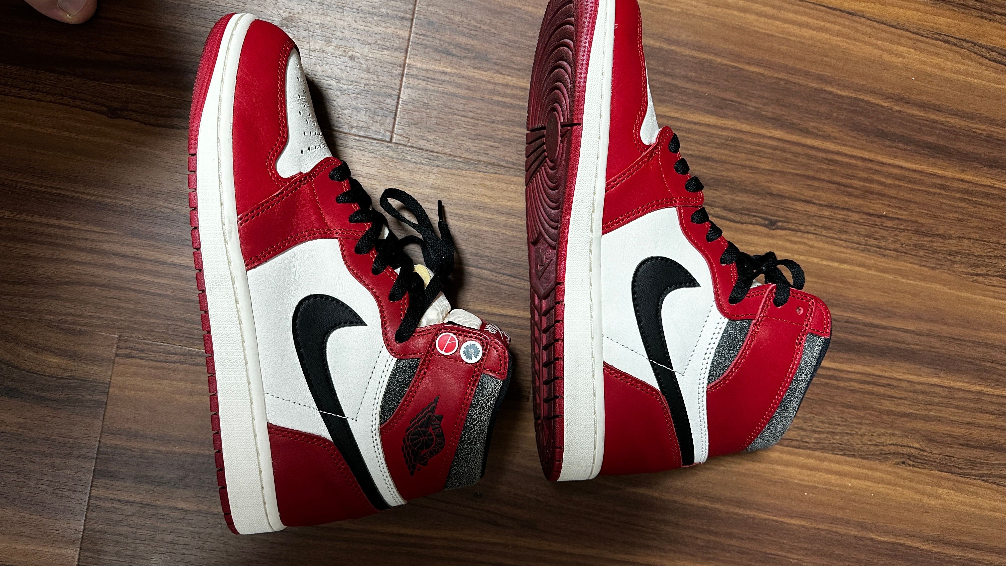 Nike Air Jordan 1 High OG "Lost & Found/Chicago"