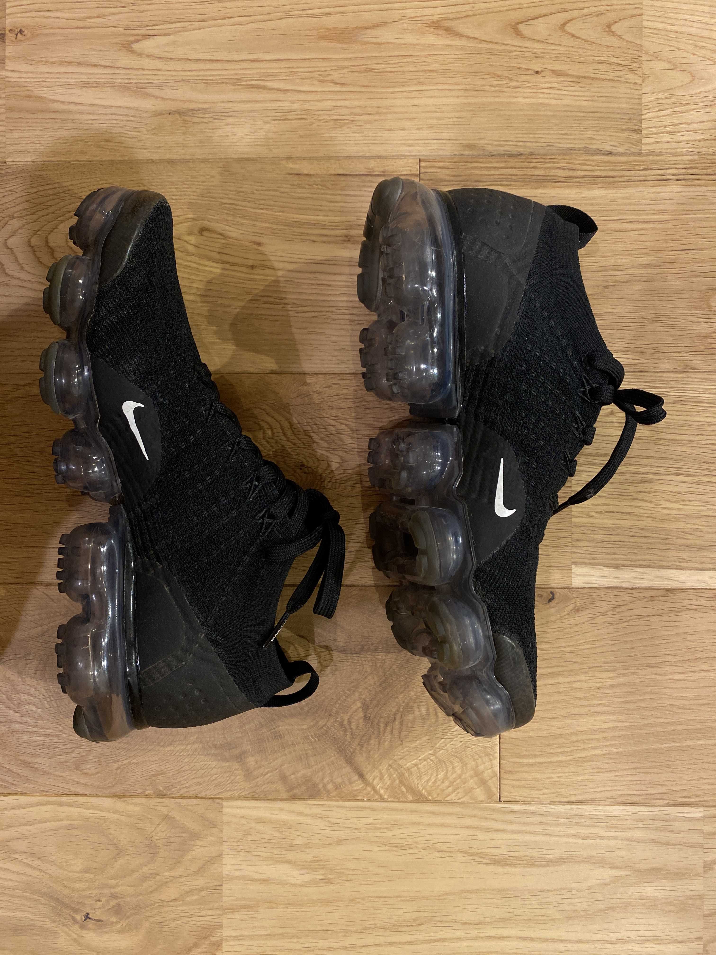 NIKE AIR VAPORMAX 2.0 BLACK/WHITE