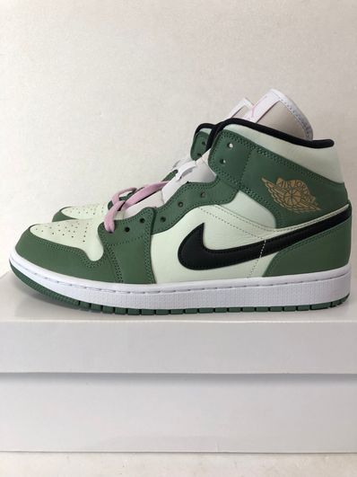 NIKE Women's AIR JORDAN 1 MID SE "DUTCH GREEN"