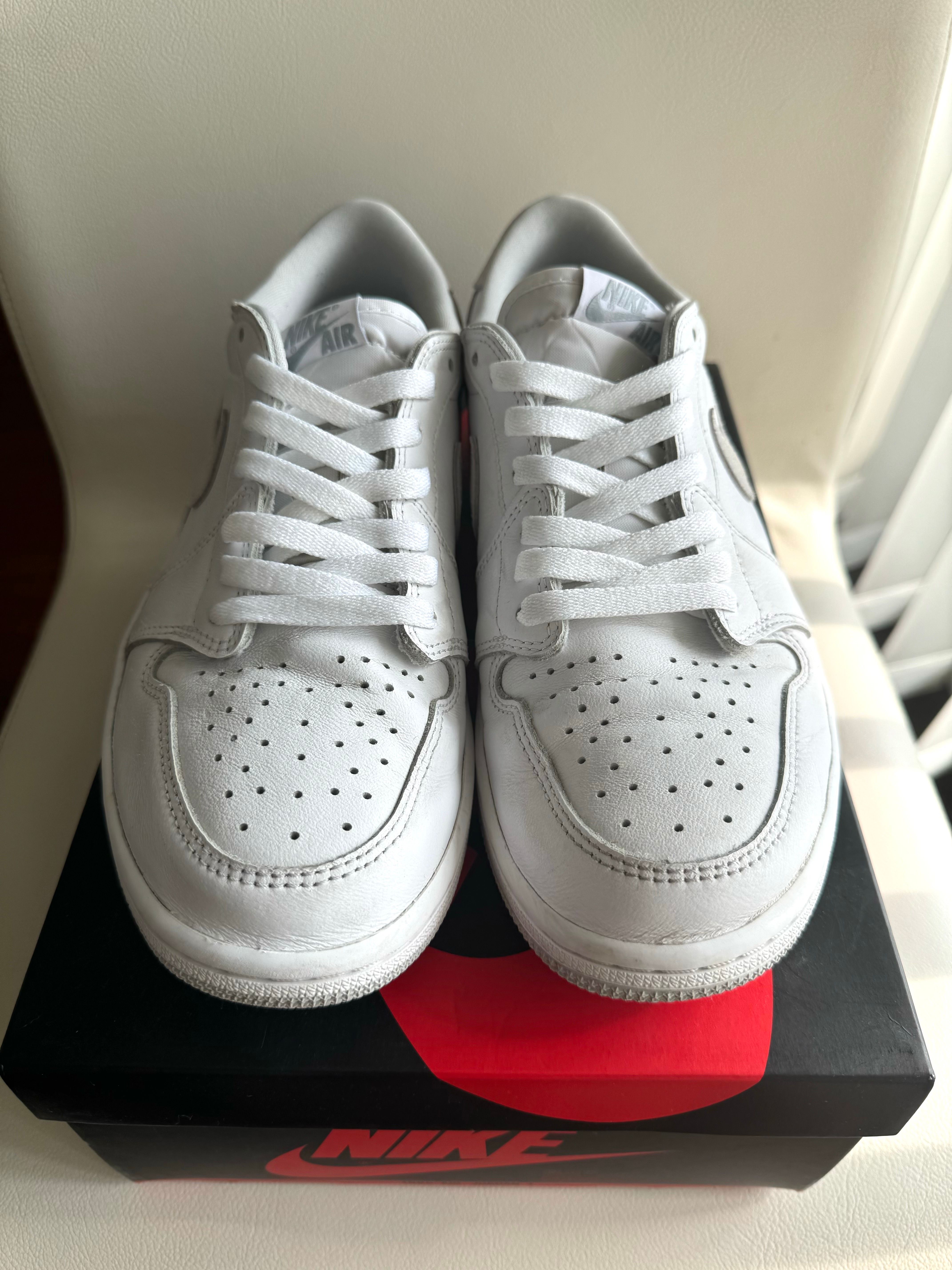 Nike Air Jordan 1 Low OG "Neutral Grey"