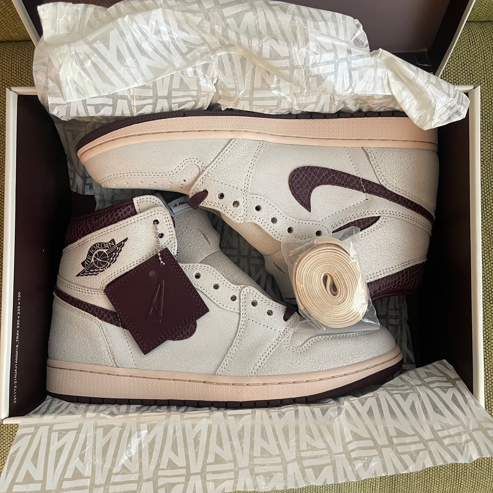 A Ma Maniere × Nike Air Jordan 1 Retro High OG "Sail and Burgundy"