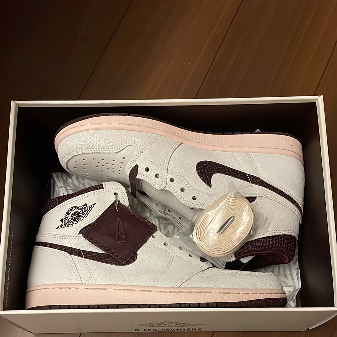 A Ma Maniere × Nike Air Jordan 1 Retro High OG "Sail and Burgundy"