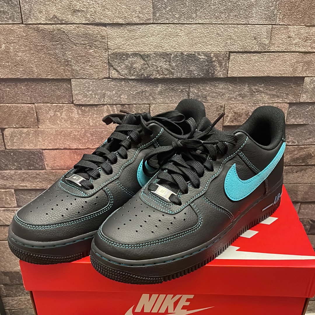 Nike Air Force 1 Low "Black Tiffany"