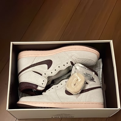 A Ma Maniere × Nike Air Jordan 1 Retro High OG "Sail and Burgundy"