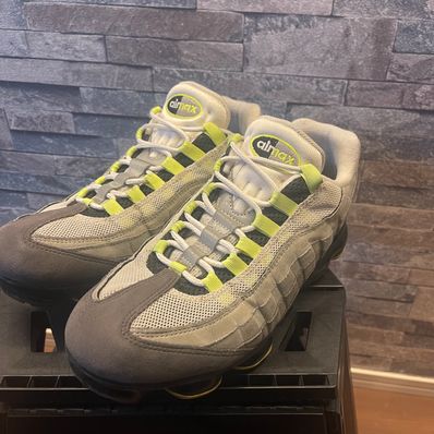 Nike Air Vapormax 95 "Neon"