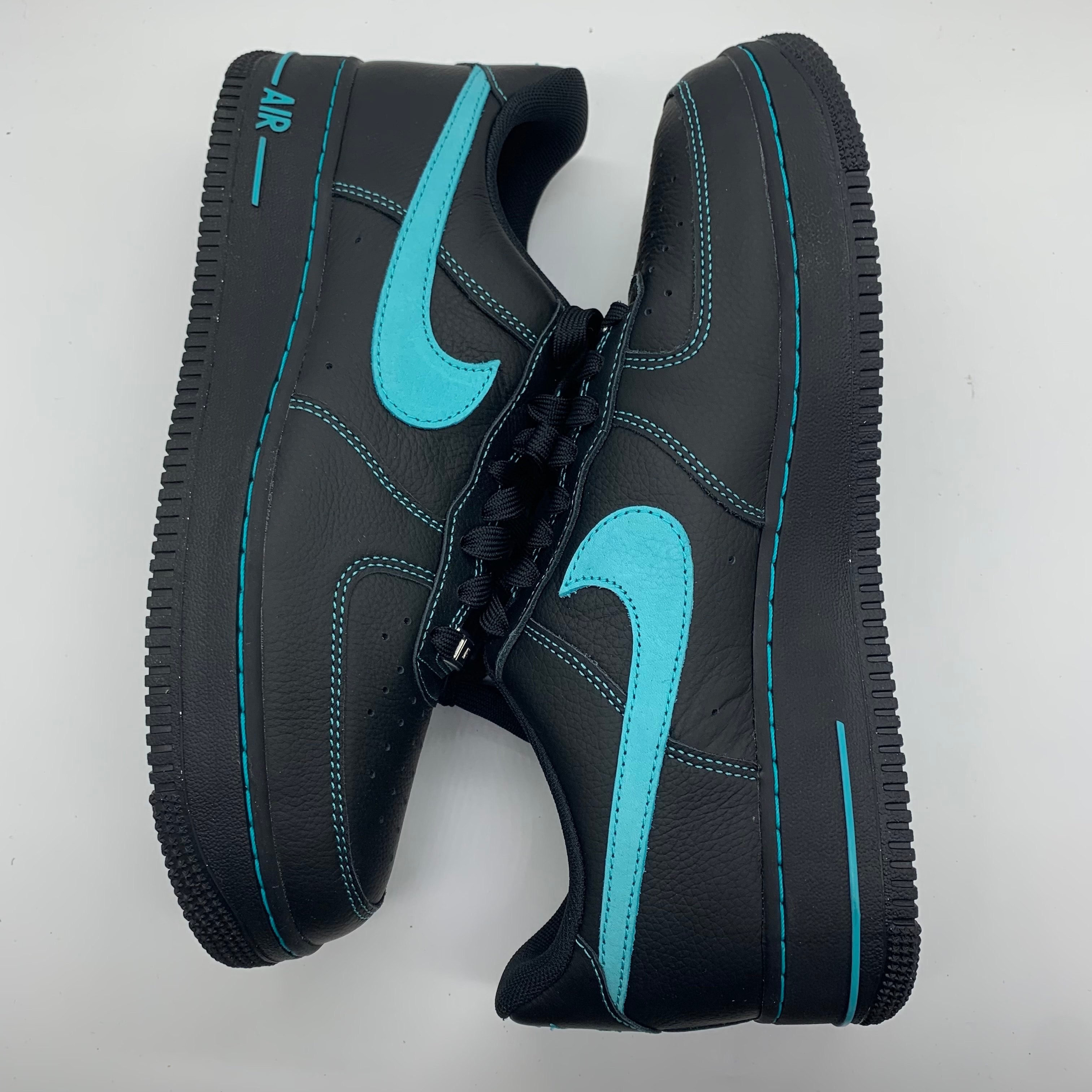 Nike Air Force 1 Low "Black Tiffany"
