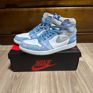 Nike Air Jordan 1 High OG "Hyper Royal"