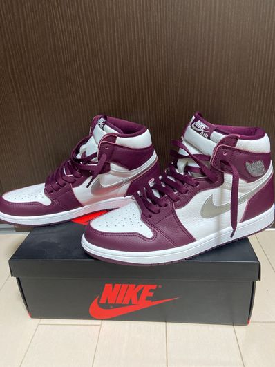 Nike Air Jordan 1 High OG "Bordeaux"