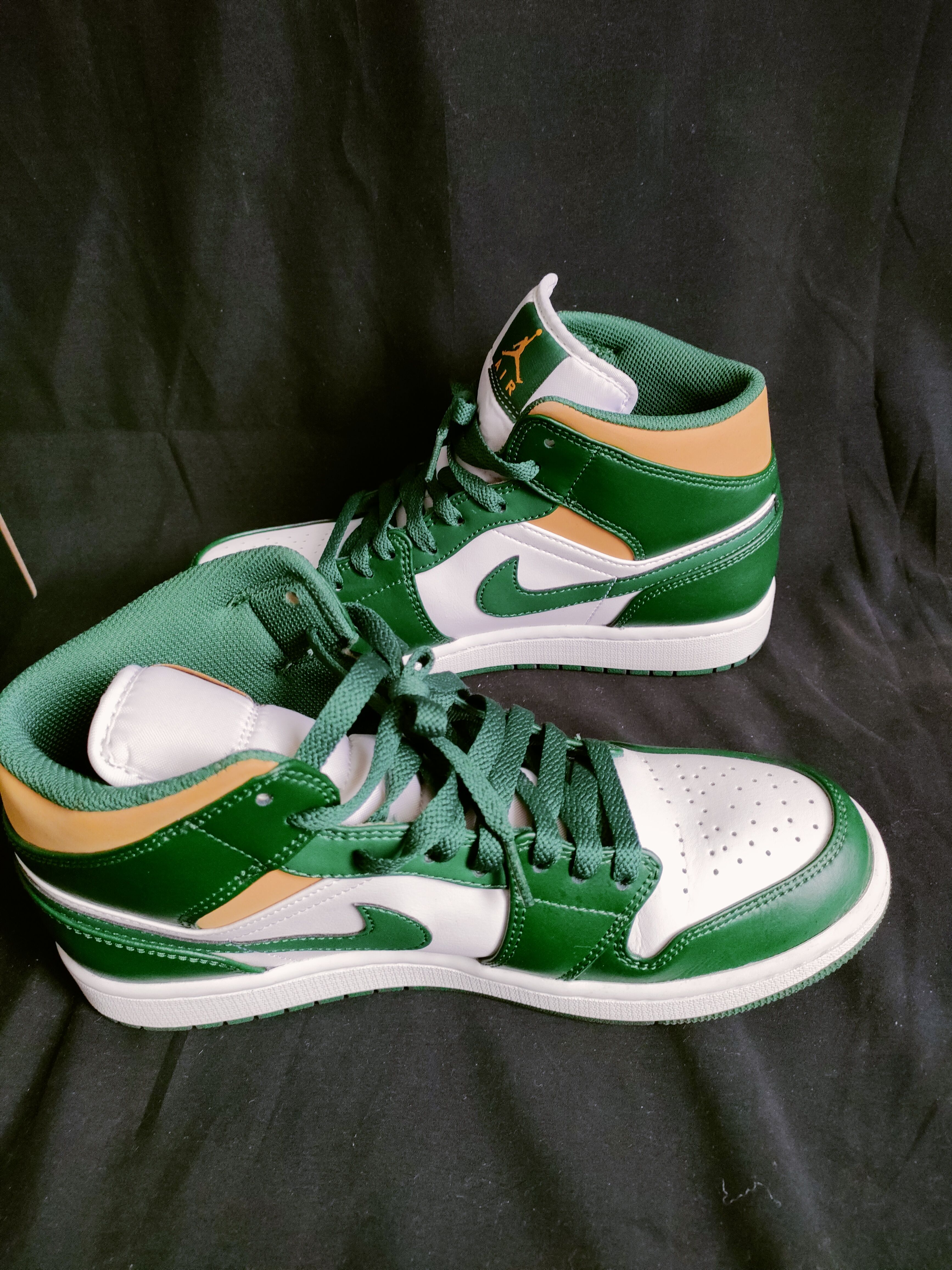 Nike Air Jordan 1 Mid "Seattle Supersonics"