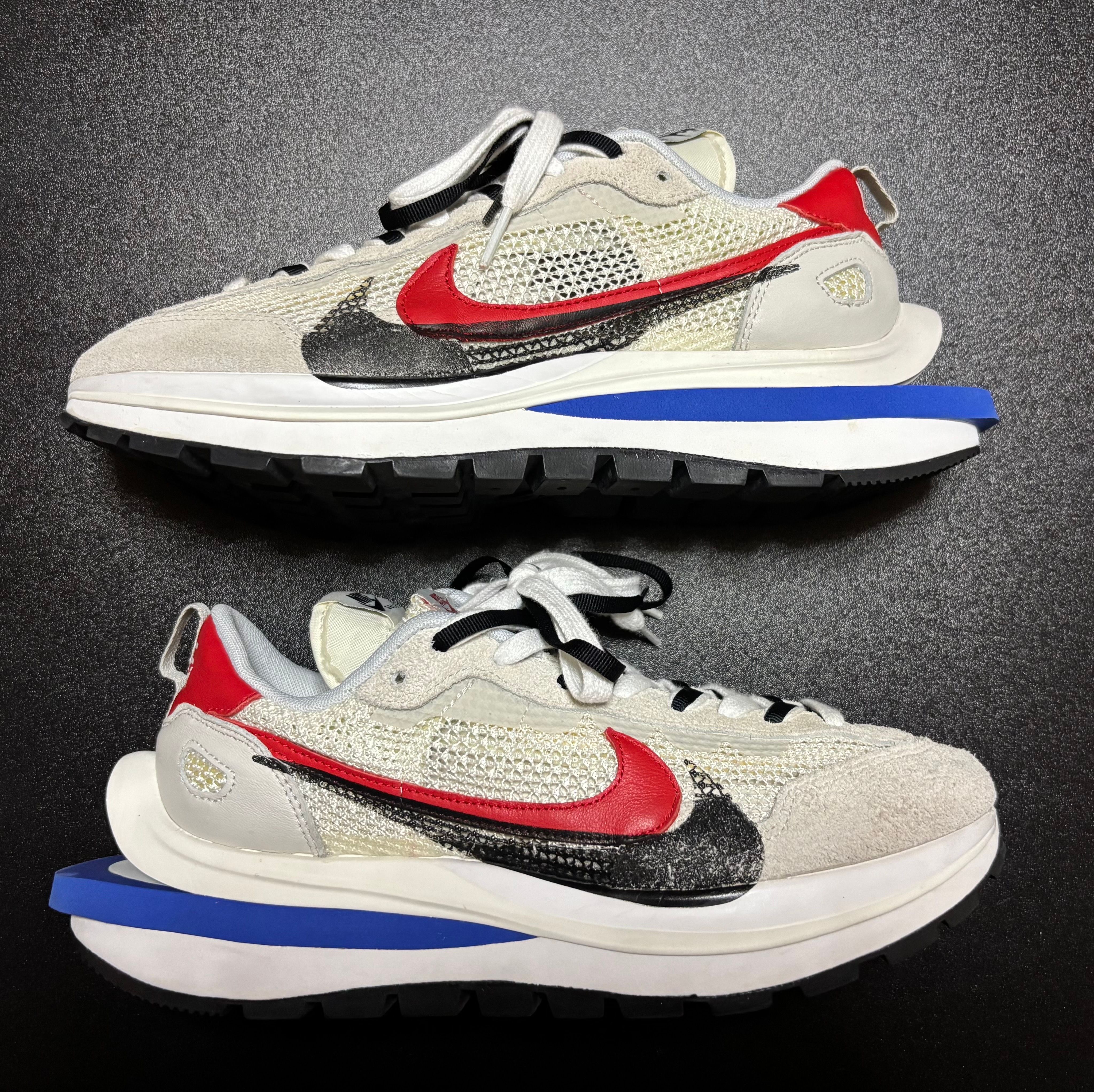 sacai × Nike Vapor Waffle "Royal Fuchsia"