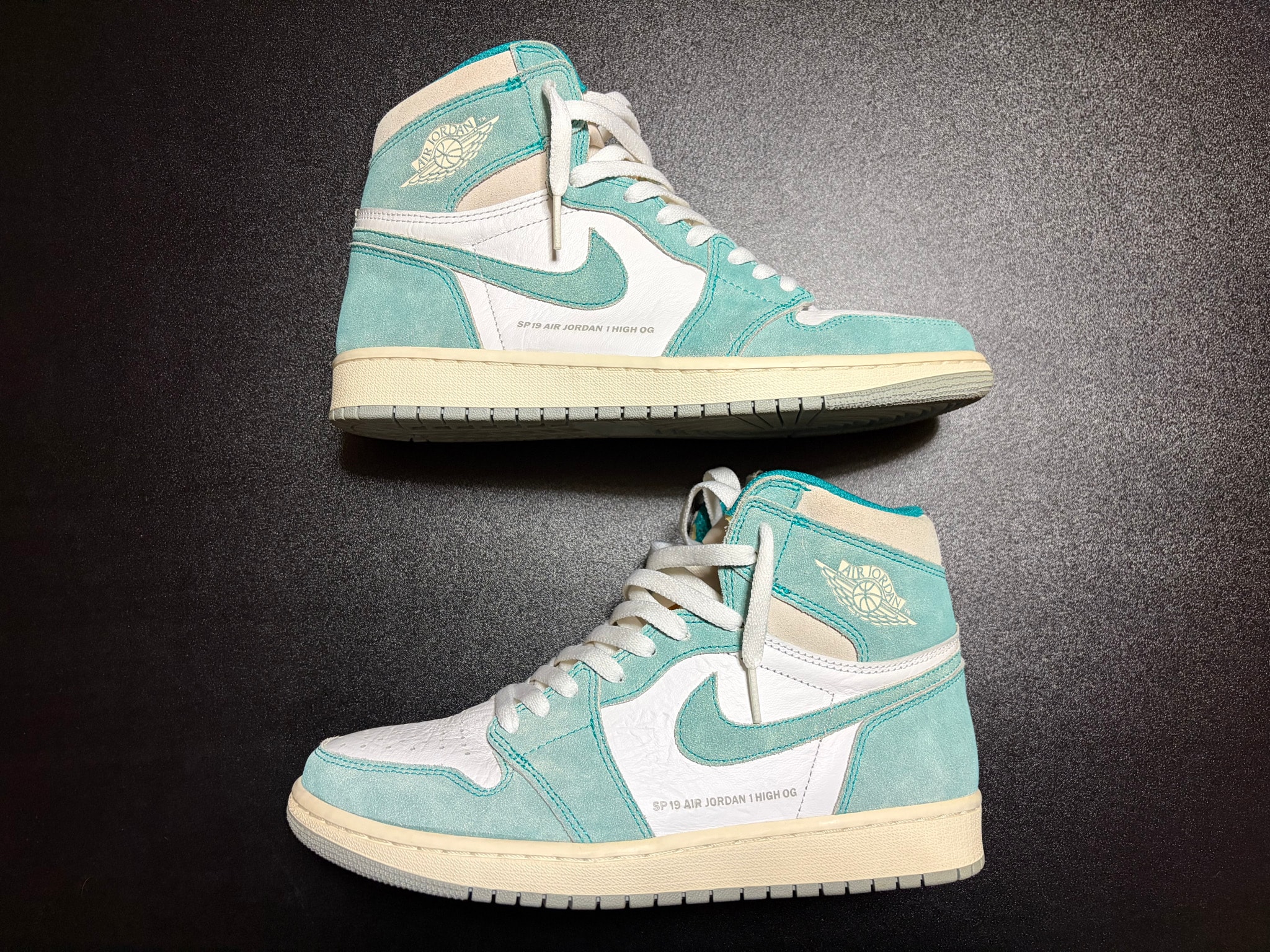 Nike Air Jordan 1 Retro High OG "Turbo Green"