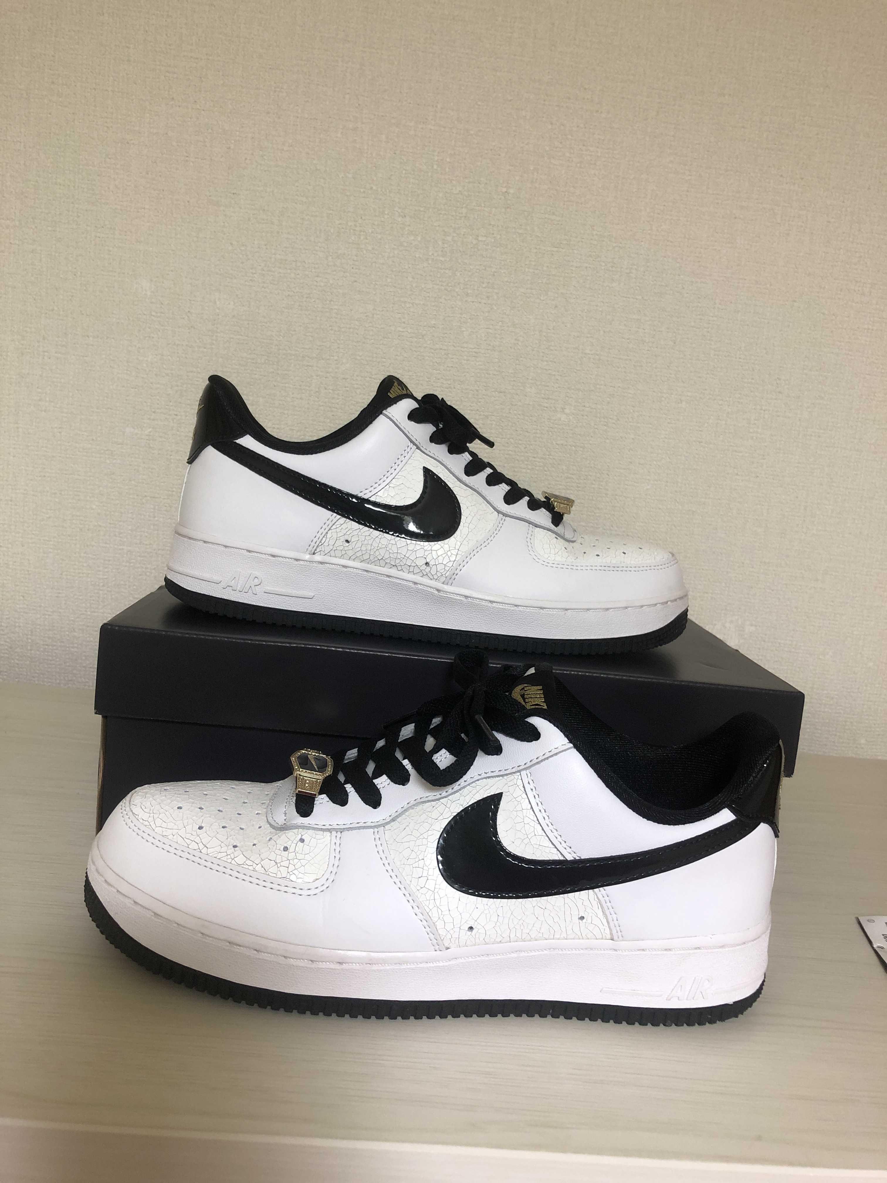 Nike Air Force 1 Low '07 LV8 "World Champ/White and Black"