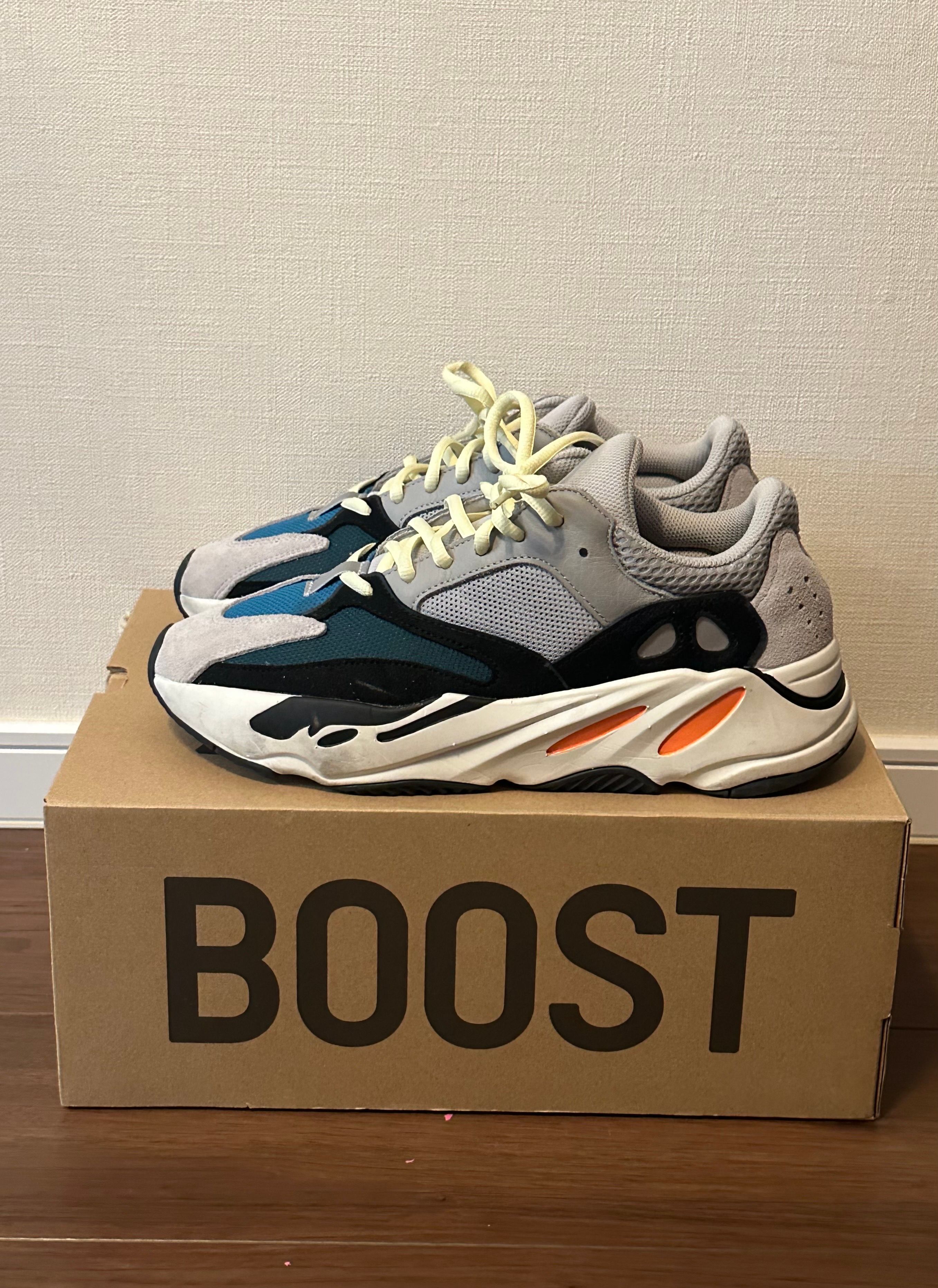 adidas YEEZY Boost 700 "Wave Runner"