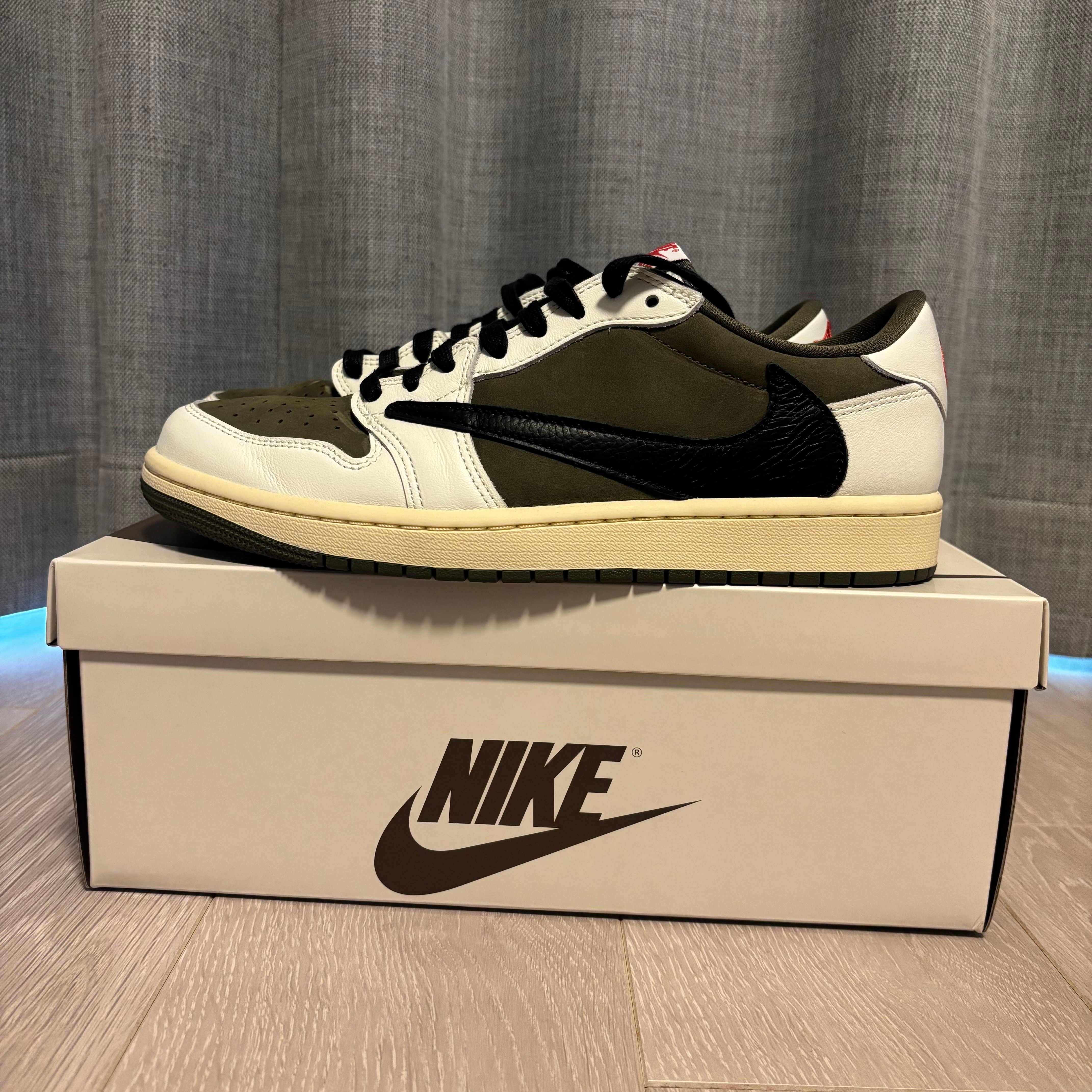 Travis Scott × Nike Air Jordan 1 Low OG SP "Reverse Olive"