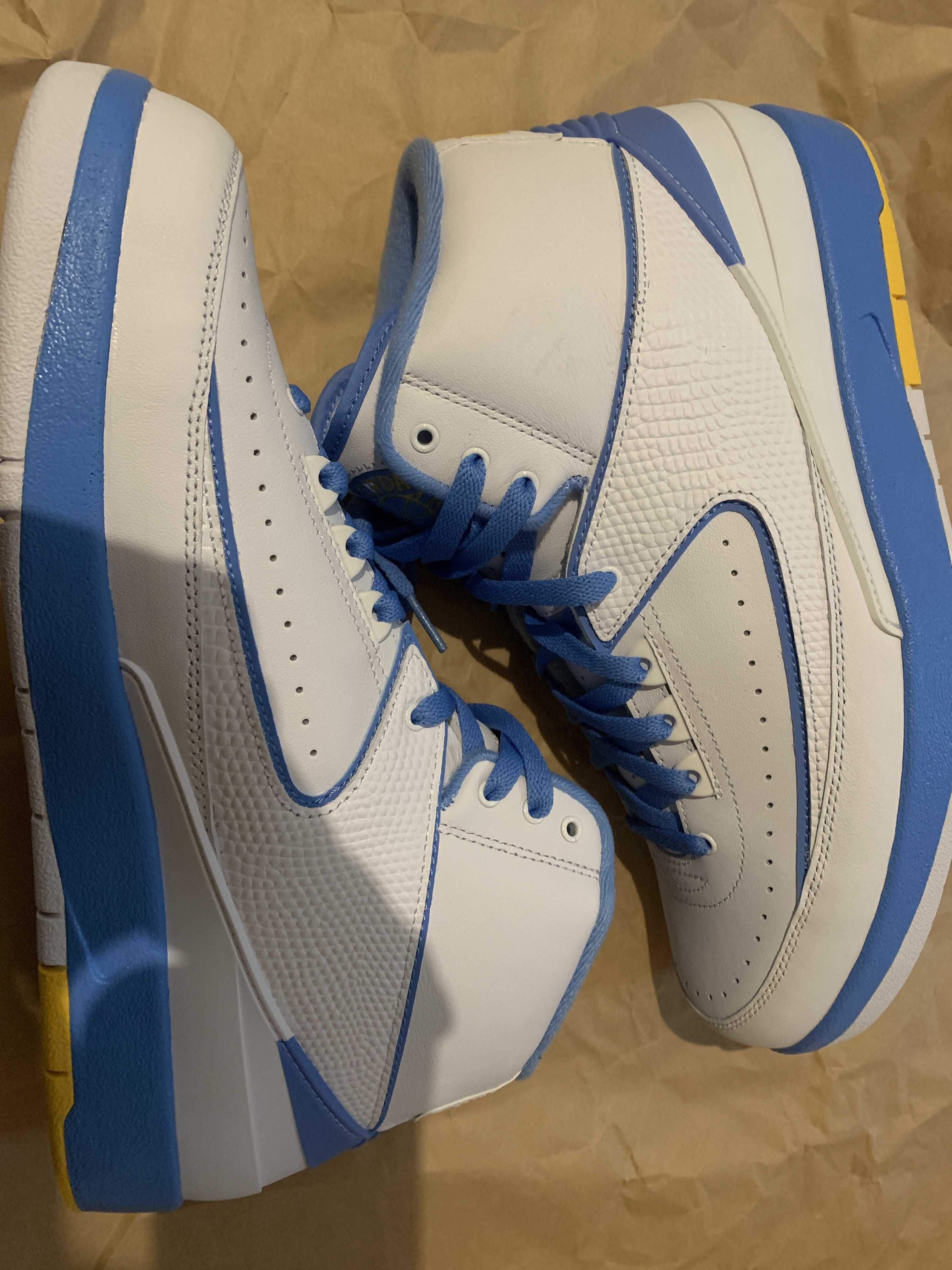 Nike Air Jordan 2 Retro Melo White/Varsity Maize/University Blue (2018)