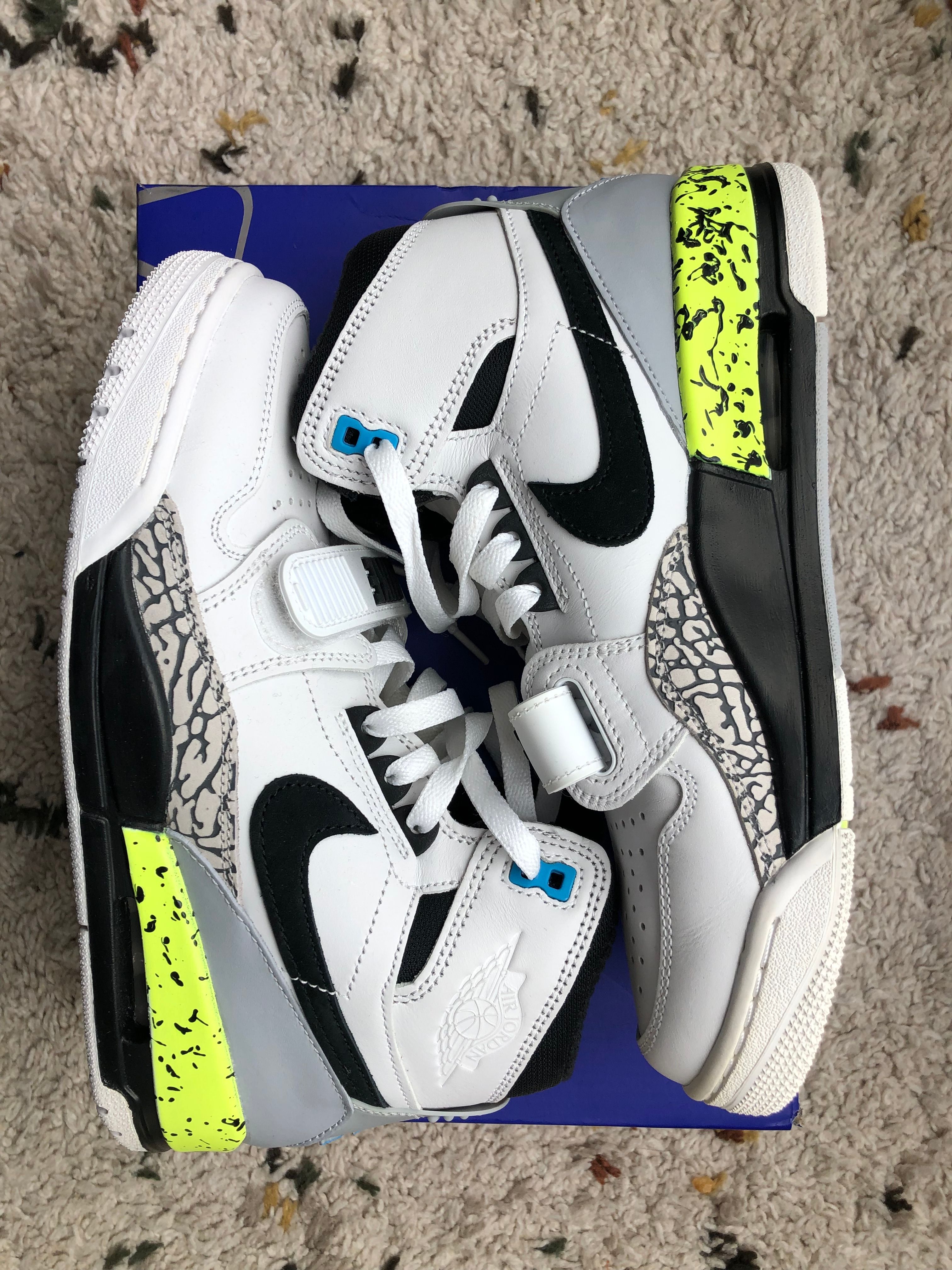 DON C × NIKE JORDAN LEGACY 312 BLACK-VOLT-VIVID BLUE