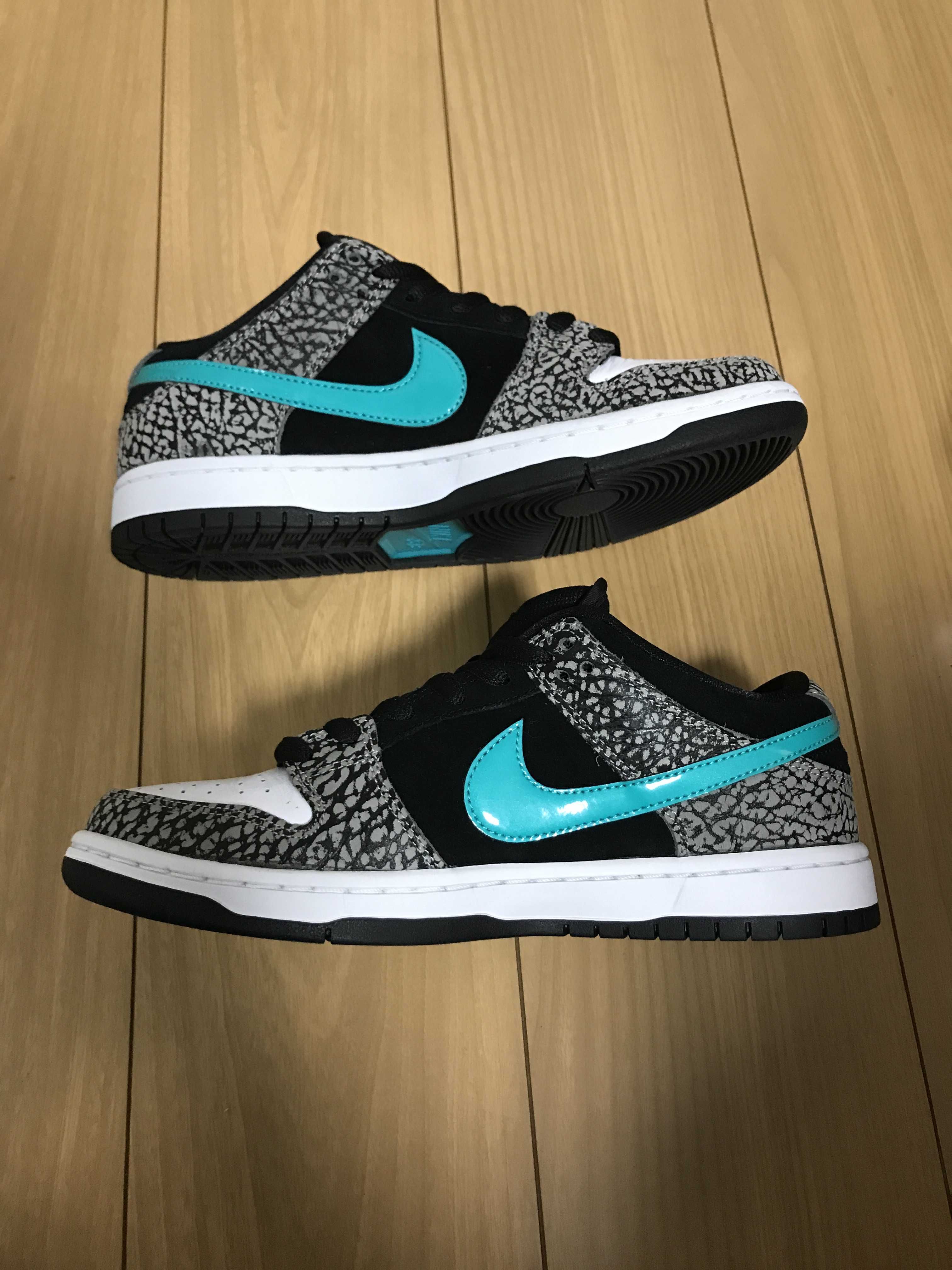 Nike SB Dunk Low "Elephant/Safari"