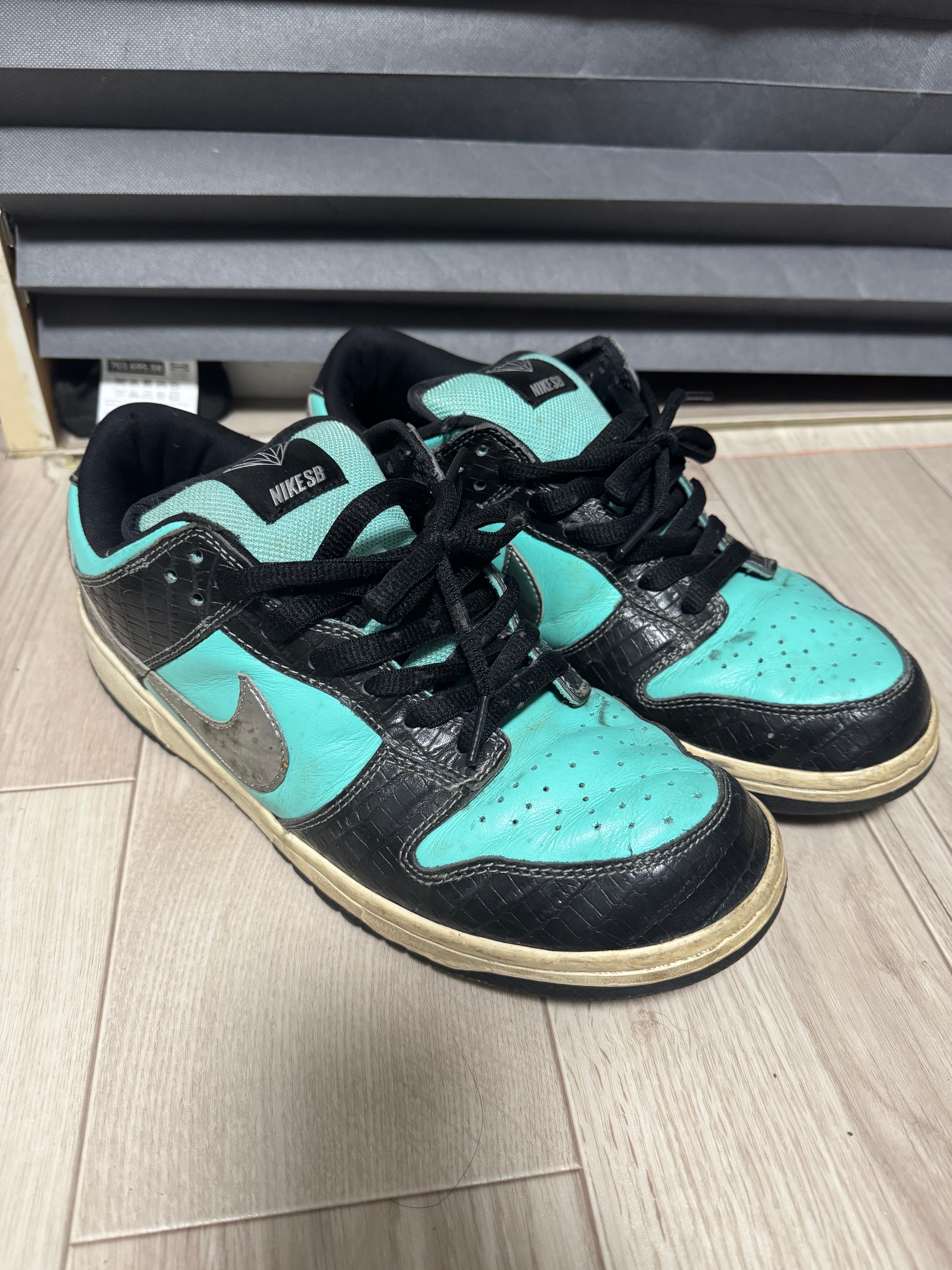 Nike SB Dunk Low Diamond Suppil Co. "Tiffany"