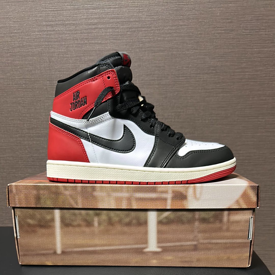 Nike Air Jordan 1 Retro High OG "Black Toe Reimagined"