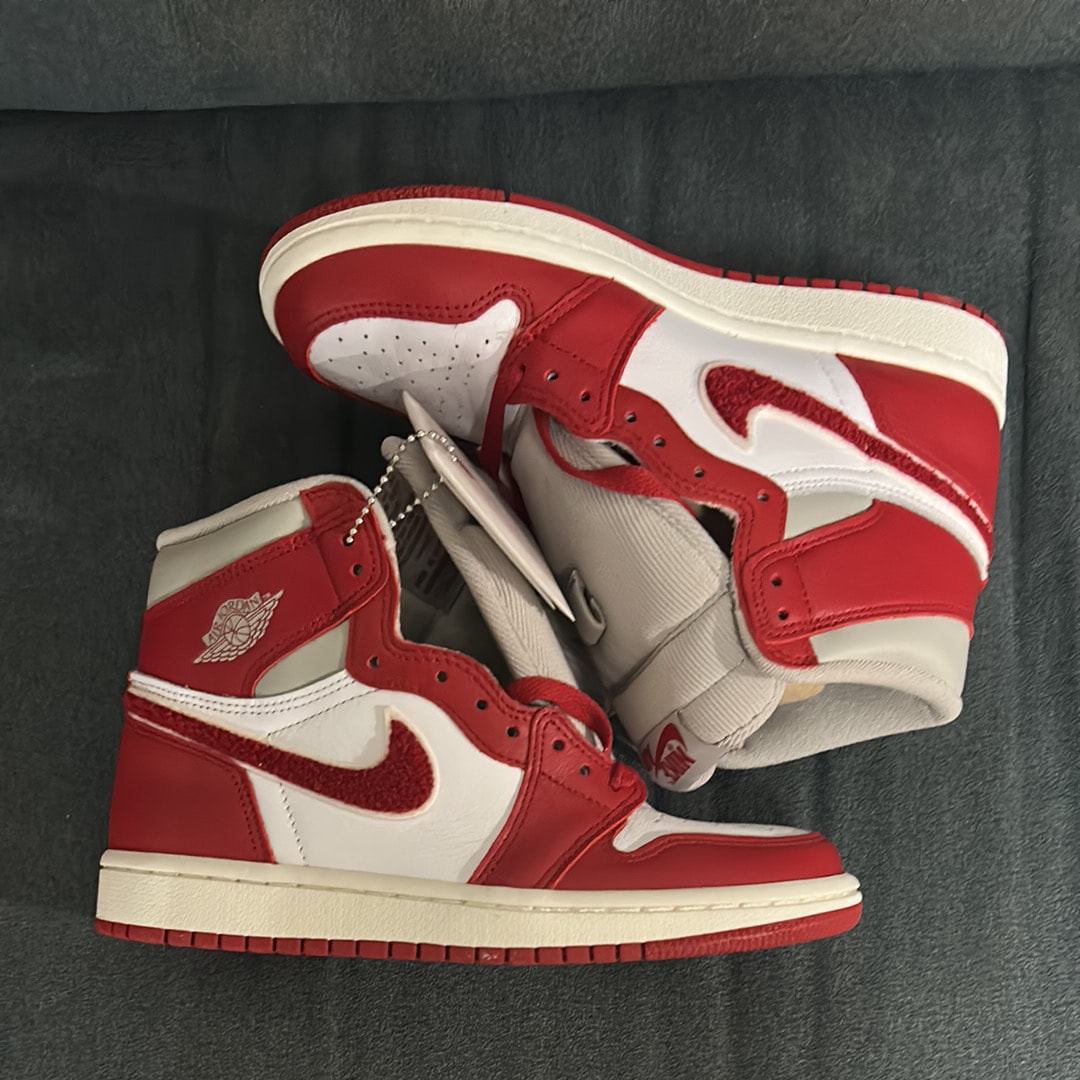 Nike Women's Air Jordan 1 High OG "Newstalgia"