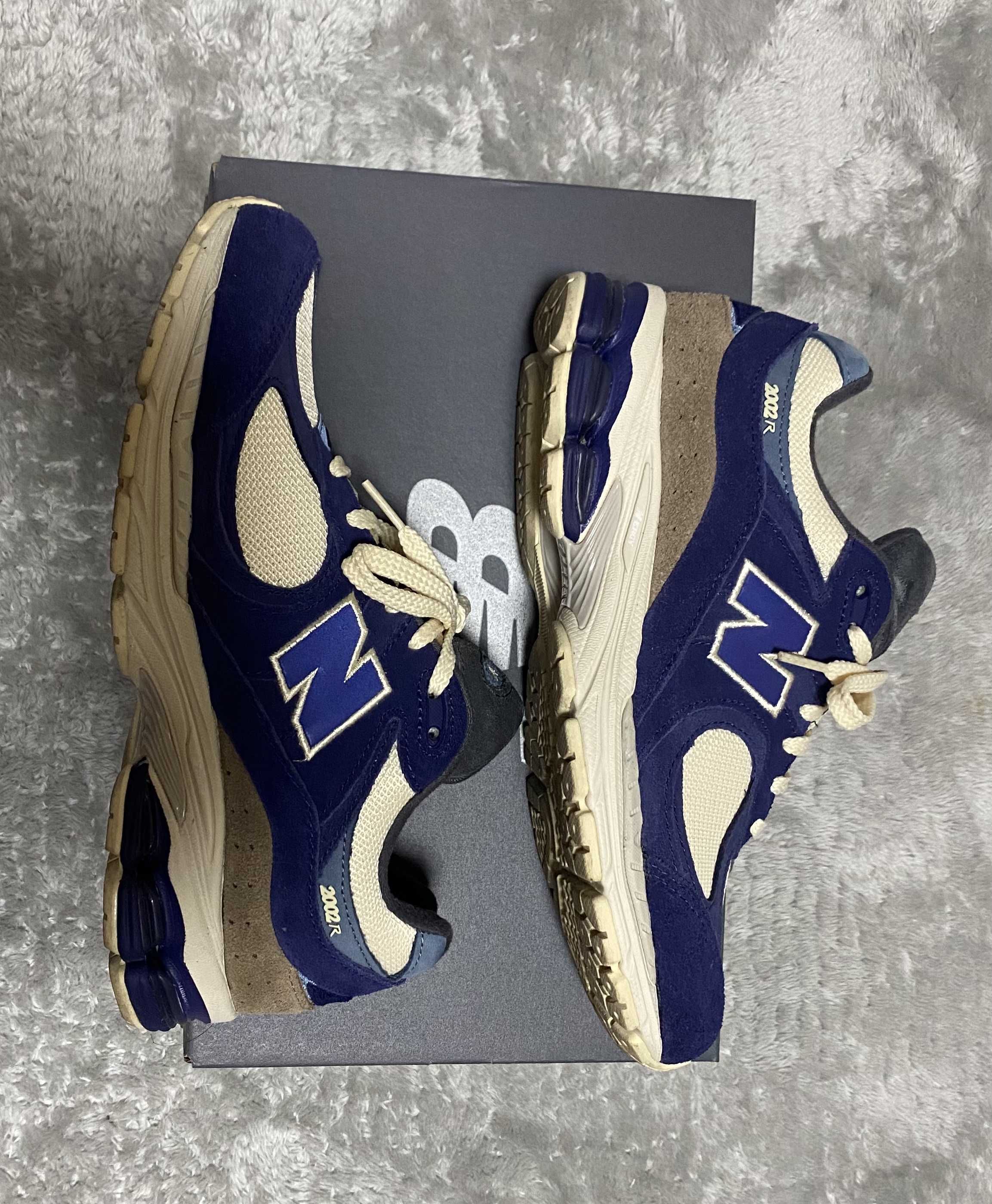 New Balance 2002R "Navy"