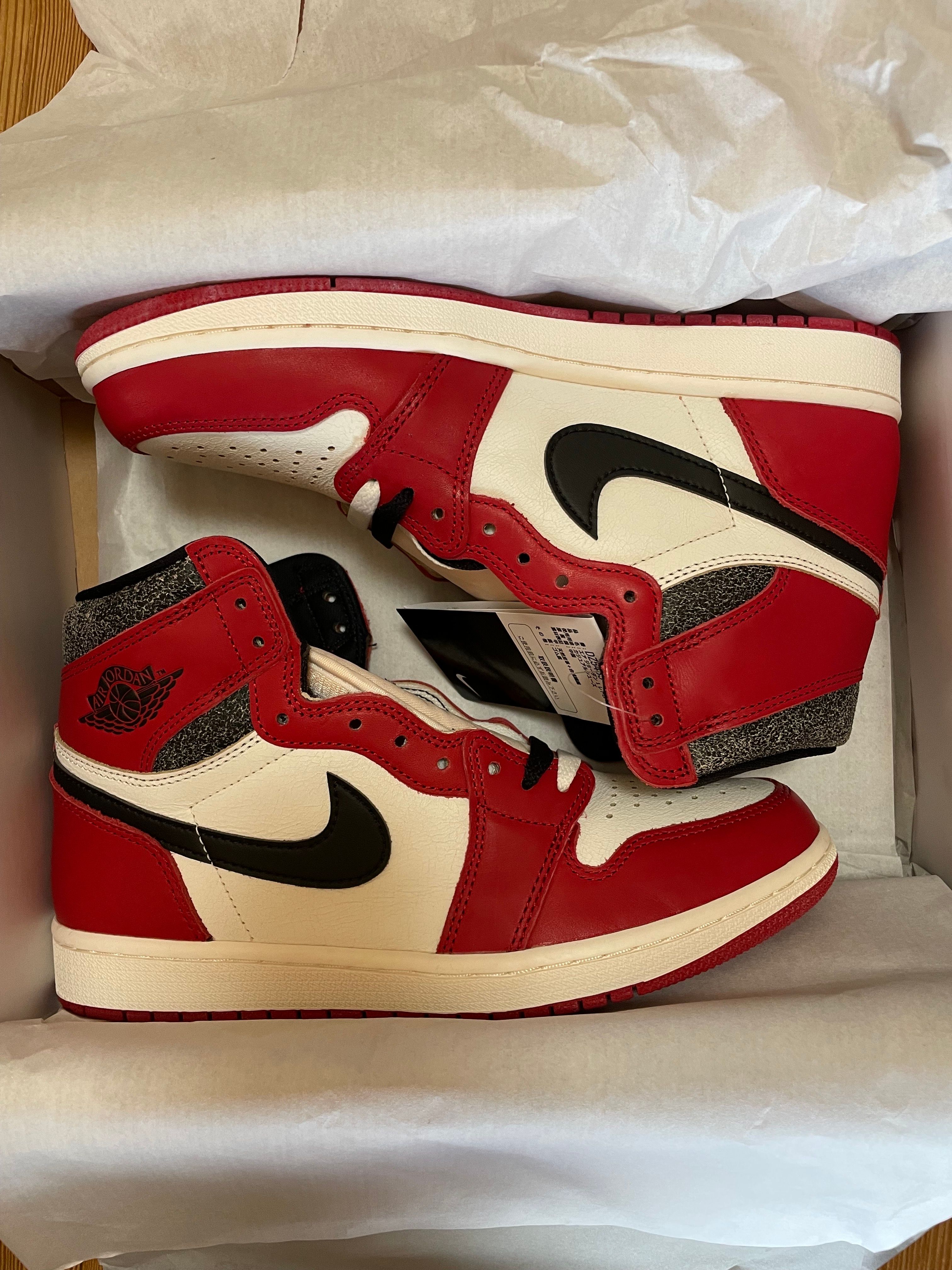 Nike Air Jordan 1 High OG "Lost & Found/Chicago"