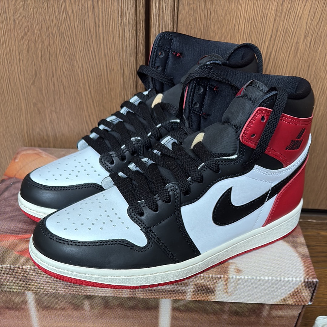 Nike Air Jordan 1 Retro High OG "Black Toe Reimagined"