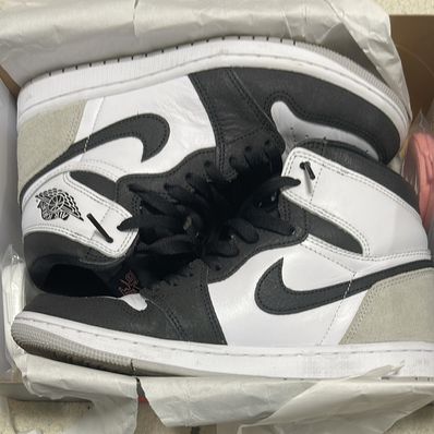 Nike Air Jordan 1 High OG "Bleached Coral"