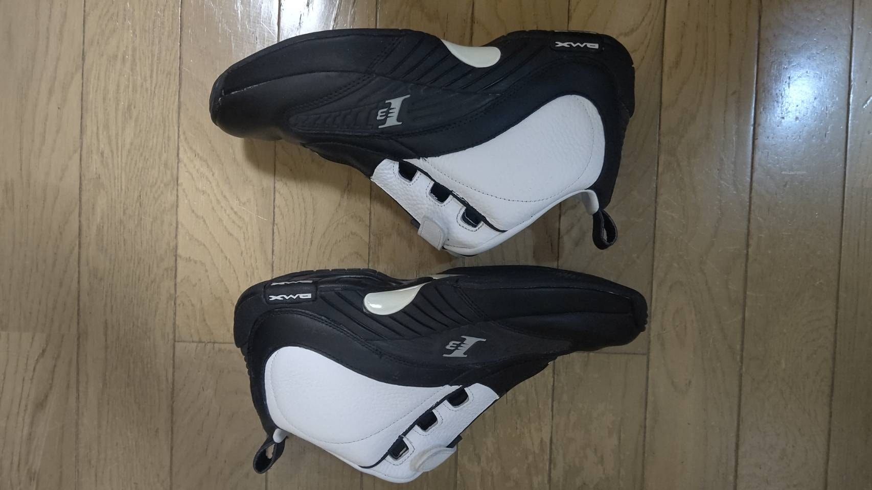 Reebok Answer IV Step Over "Black/White"