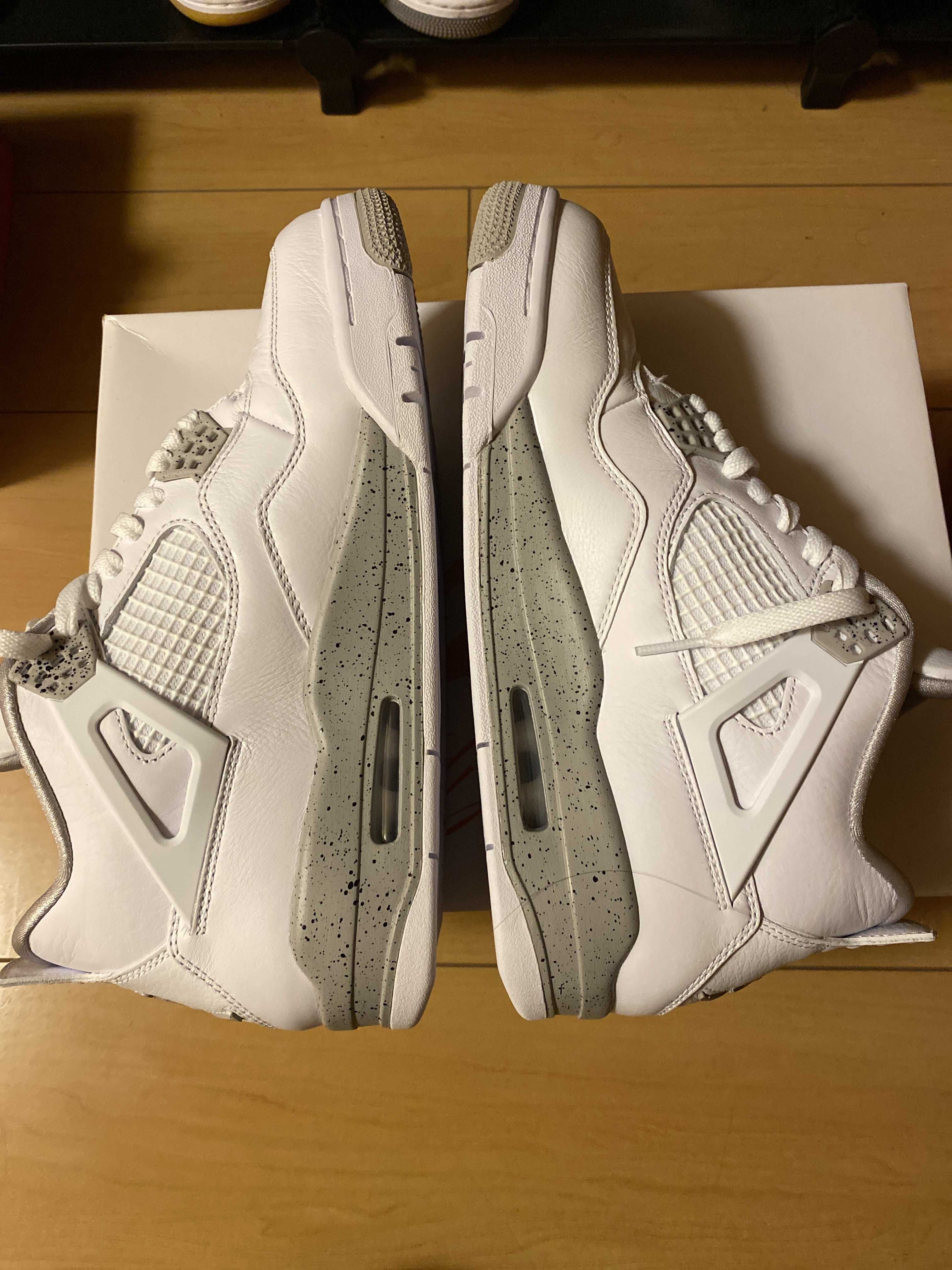 Nike Air Jordan 4 "Tech White"  
