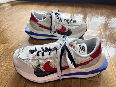 sacai × Nike Vapor Waffle "Royal Fuchsia"