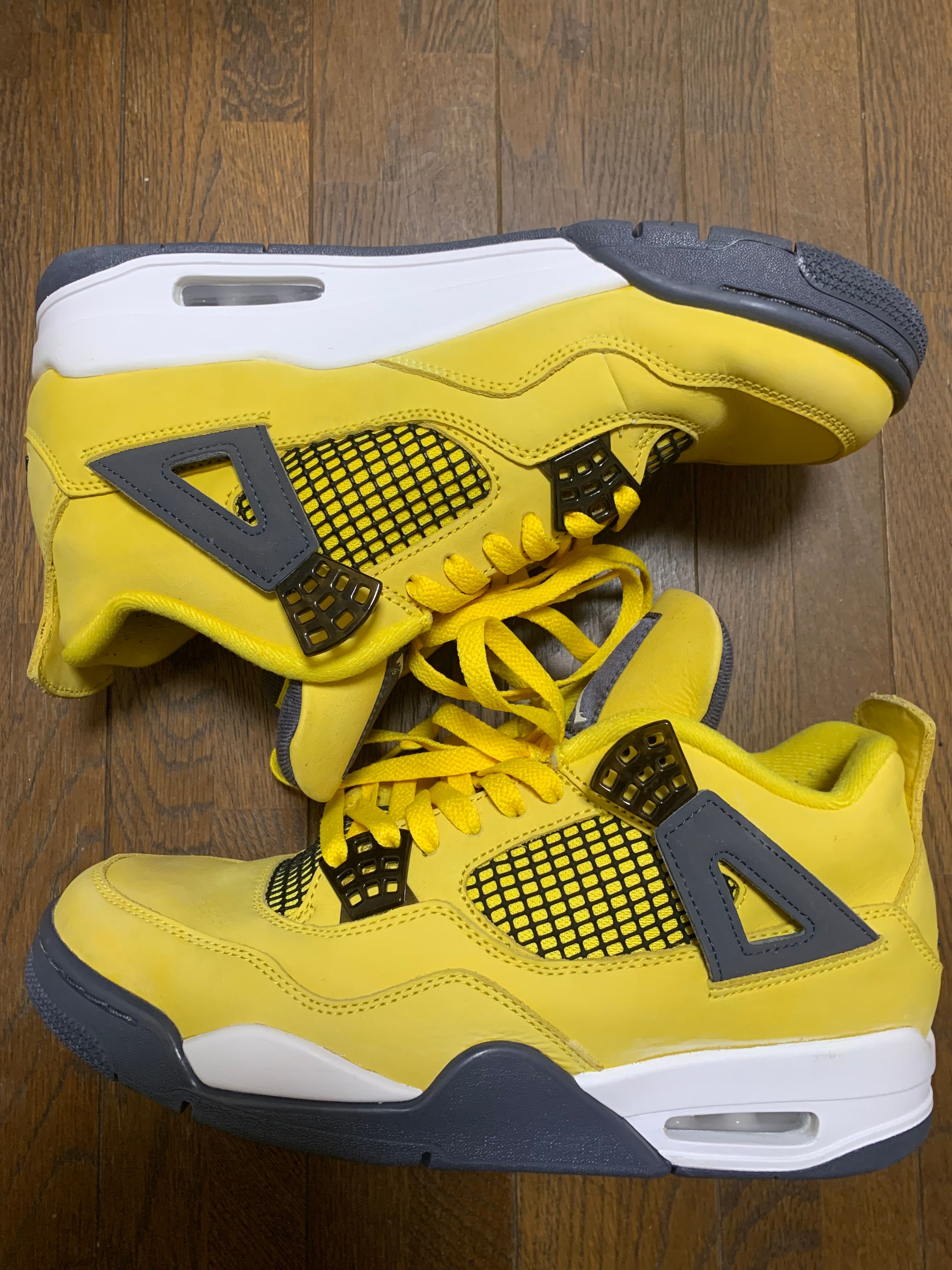 Nike Air Jordan 4 "Tour Yellow"