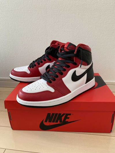 Nike Women's Air Jordan 1 High OG "Satin Red"