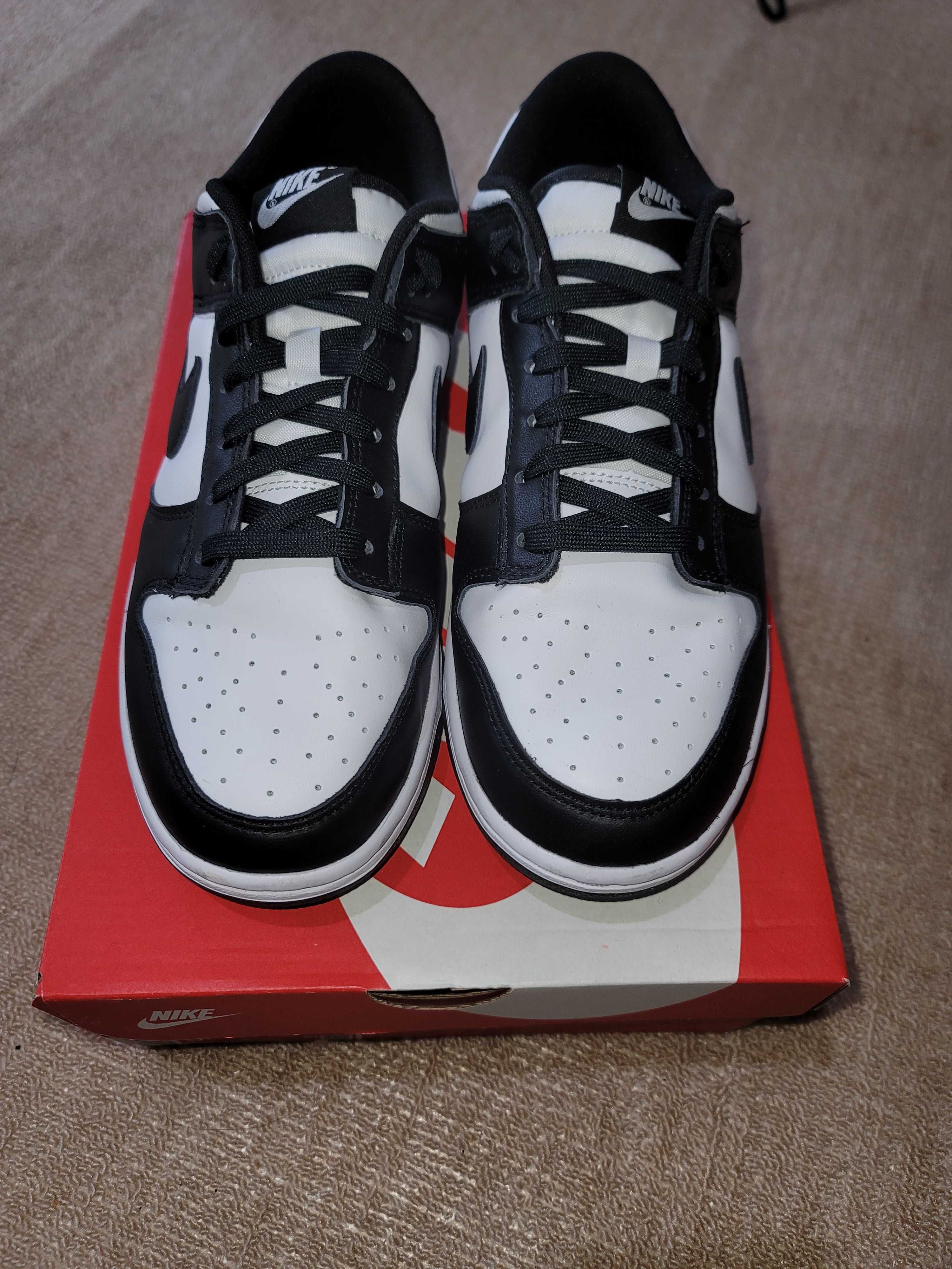 Nike Dunk Low Retro "Panda/White/Black"