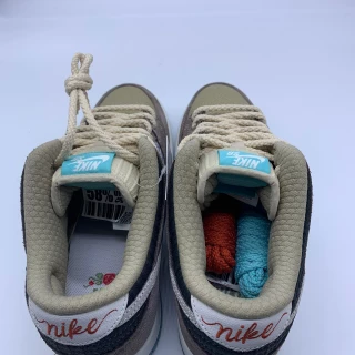 Nike SB Dunk Low Pro "Big Money Savings"