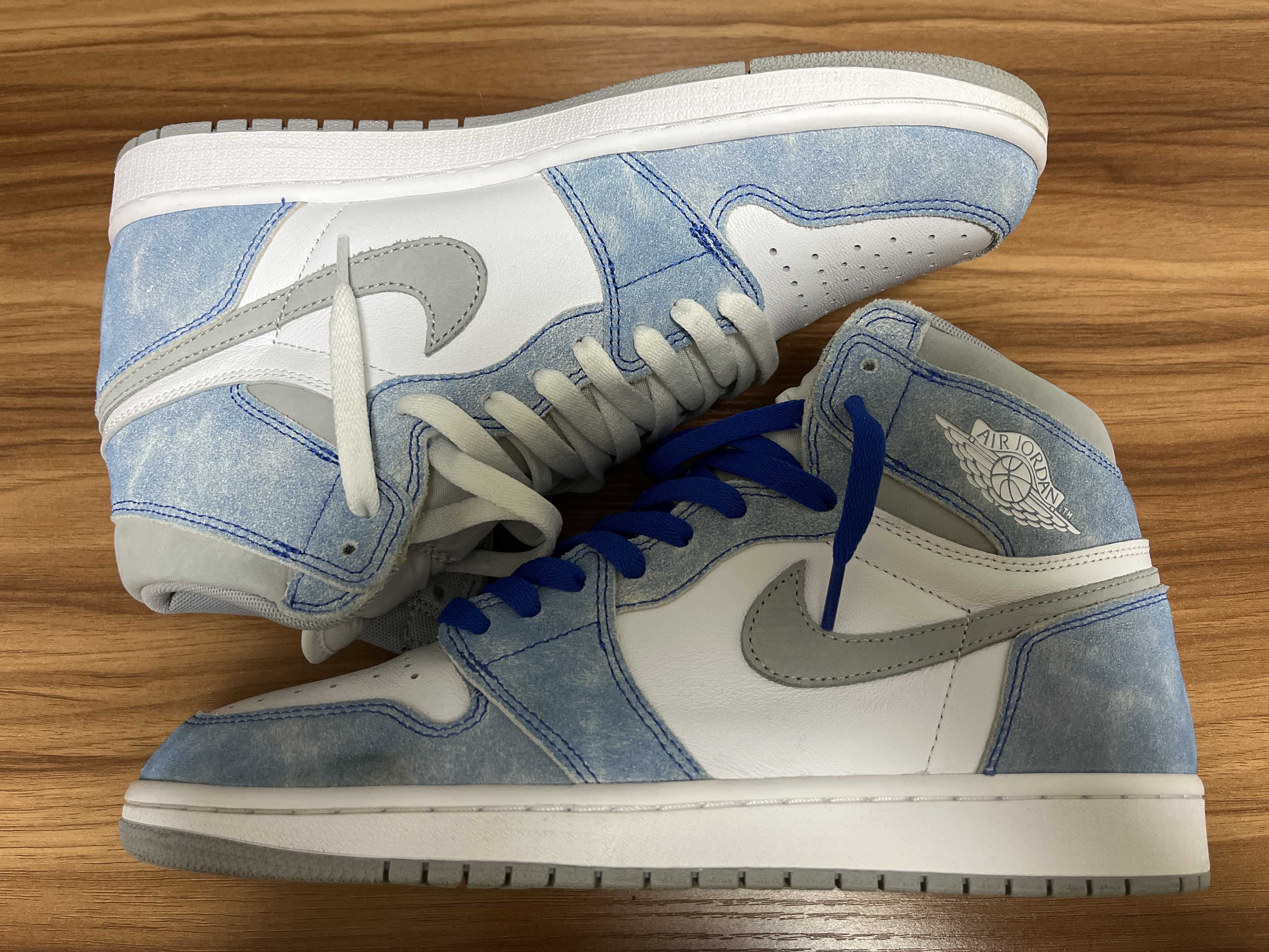 Nike Air Jordan 1 High OG "Hyper Royal"