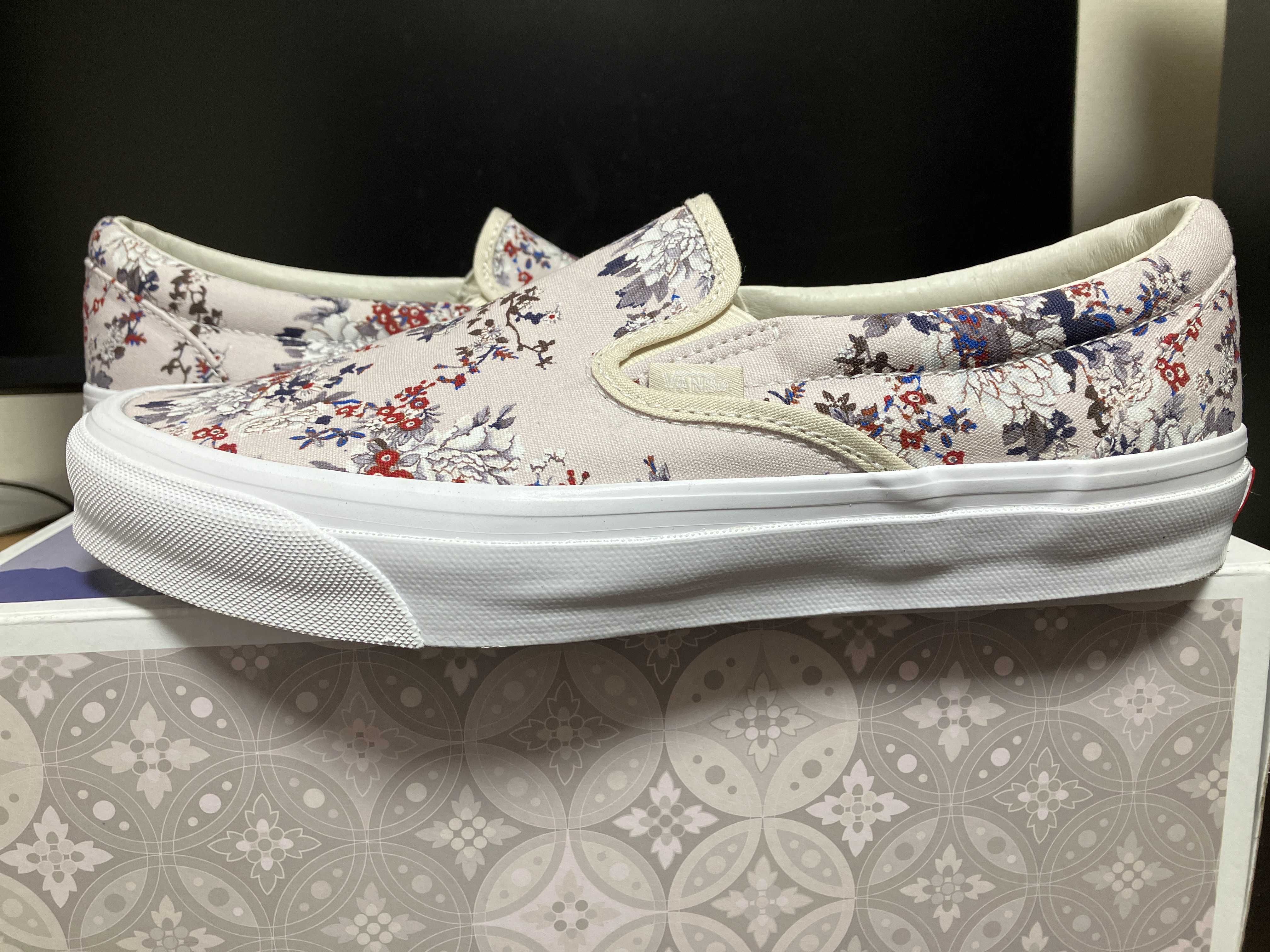 KITH × Vans Vault OG Classic Slip-On LX "Floral/Turtledove"