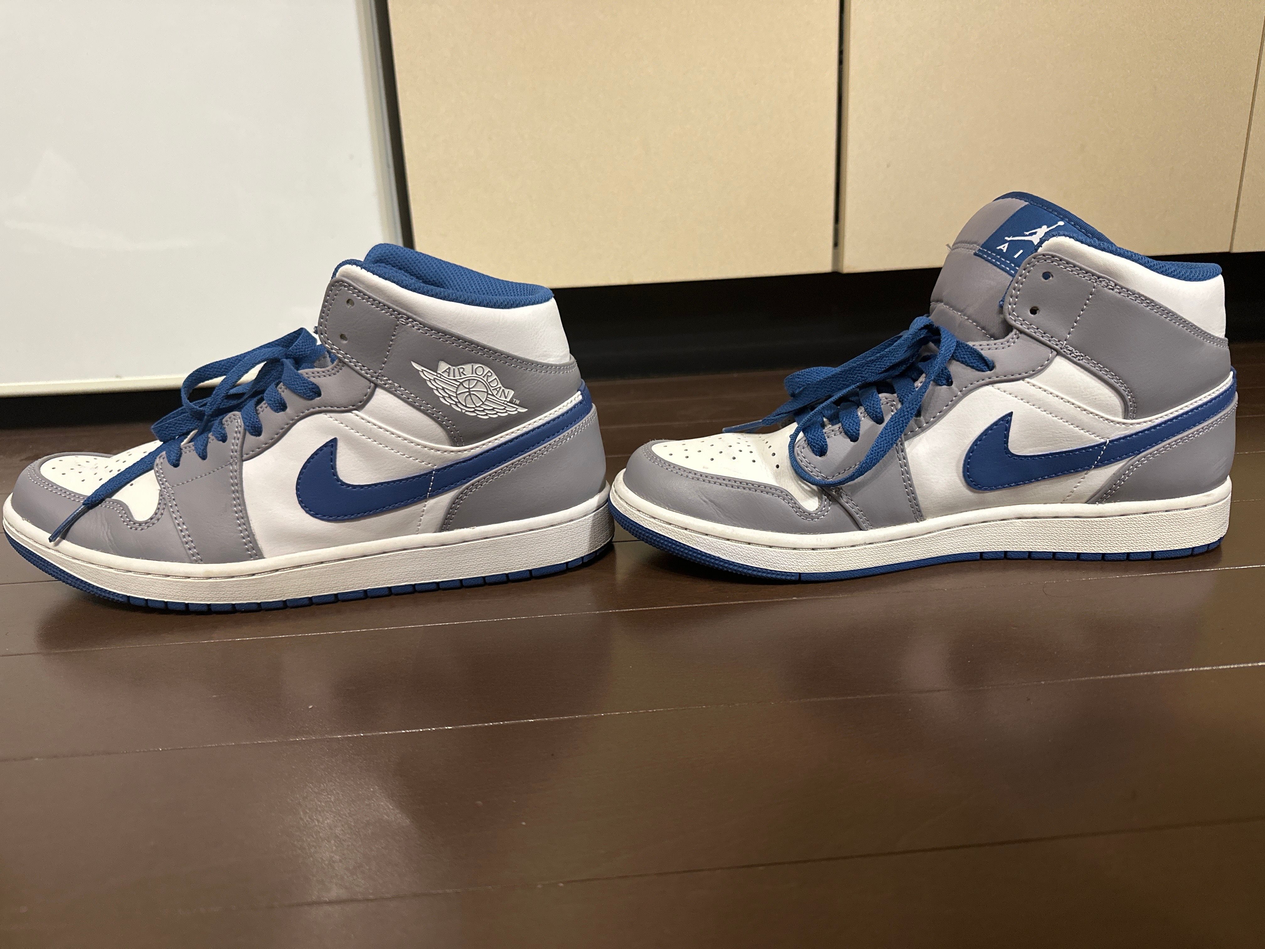 Nike Air Jordan 1 Mid "True Blue"