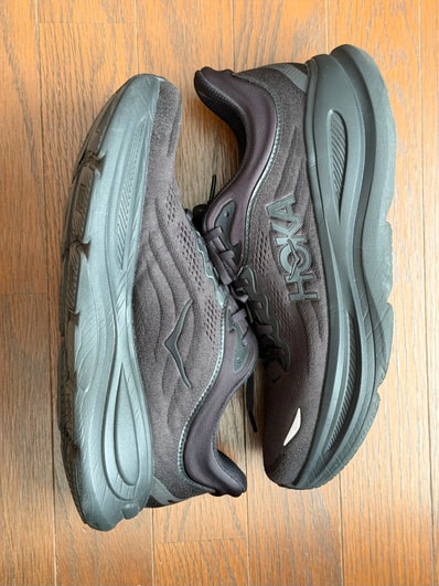 Hoka Bondi 9 "Black/Black"
