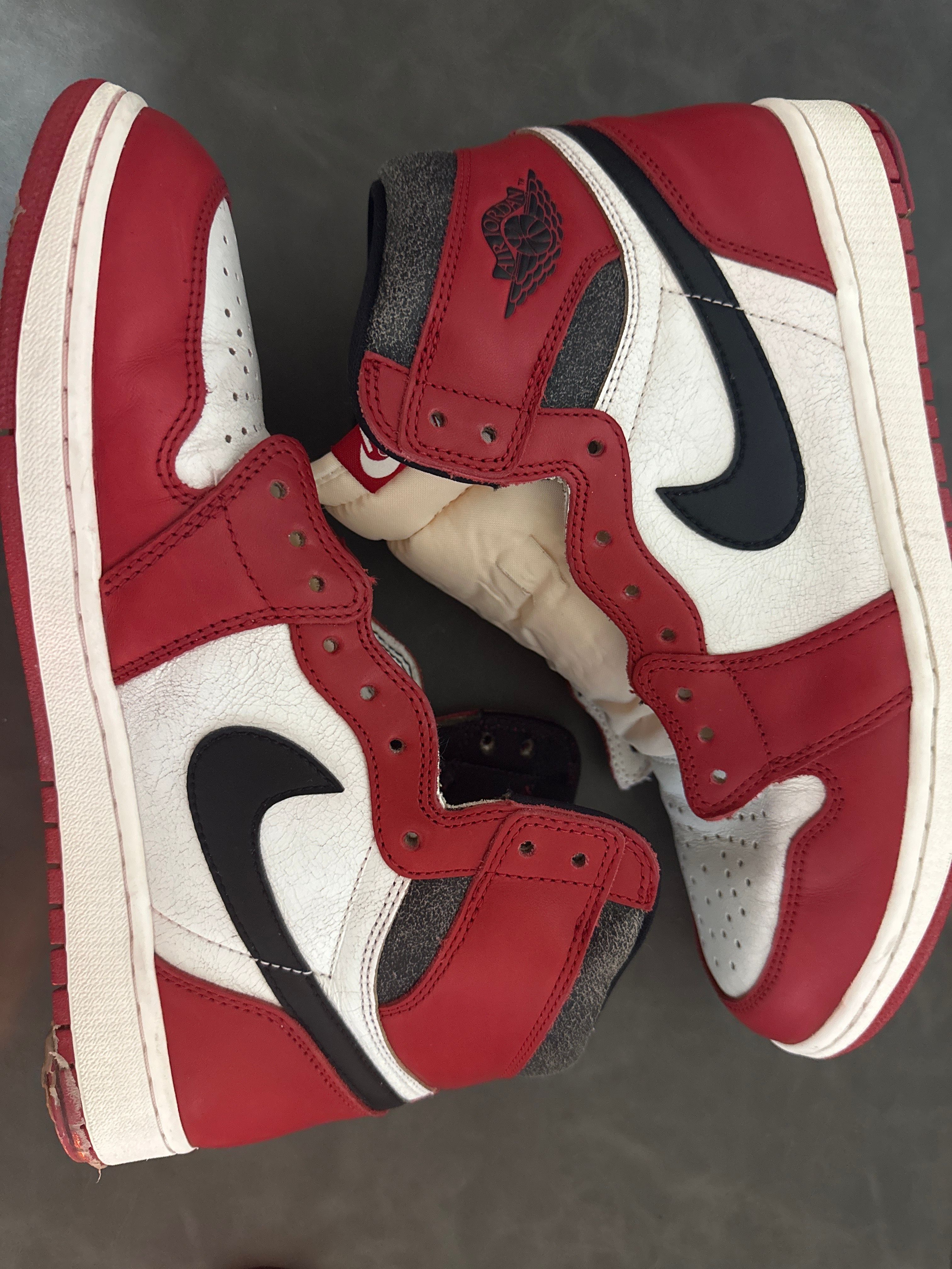 Nike Air Jordan 1 High OG "Lost & Found/Chicago"