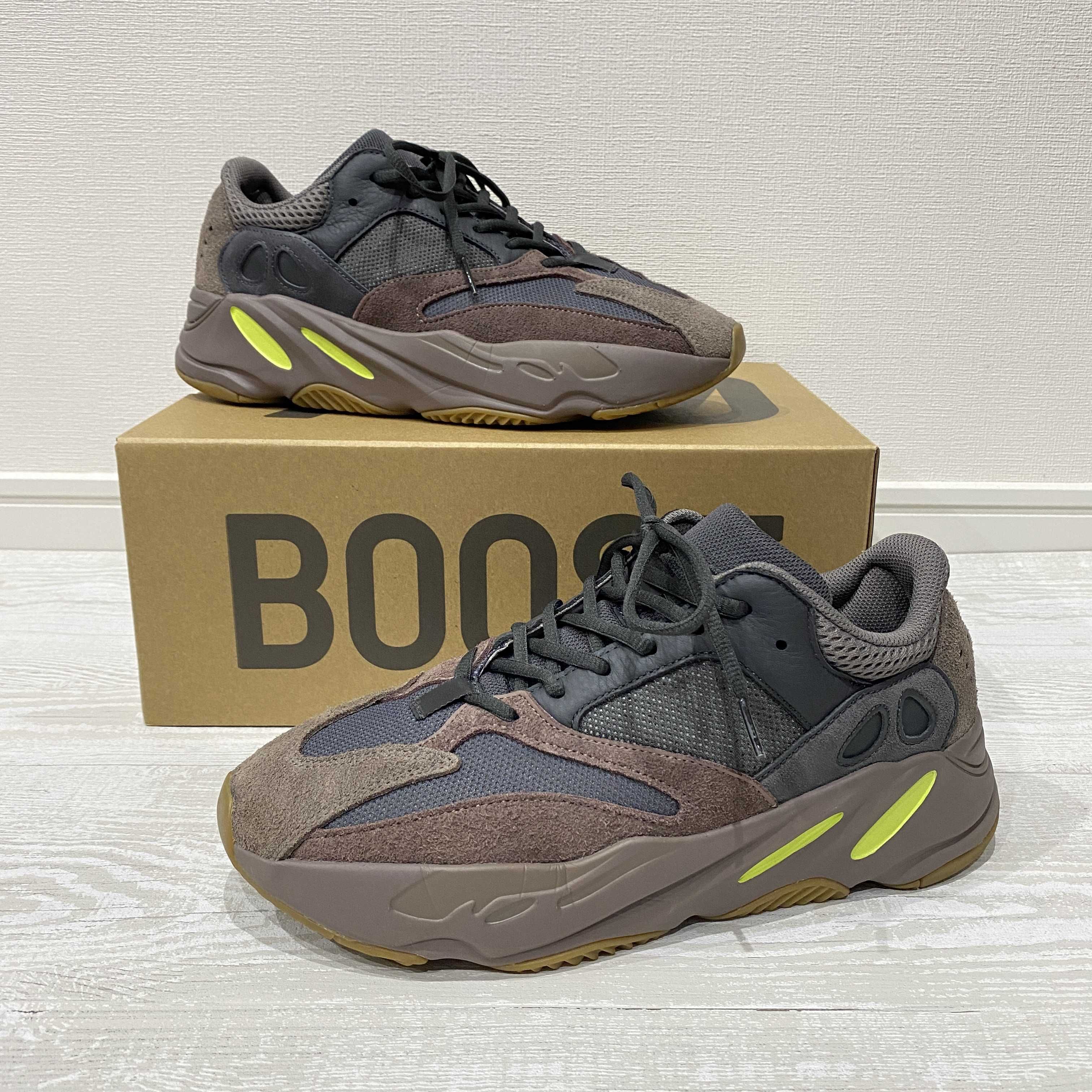YEEZY BOOST 700 WAVE RUNNER DARK GREY