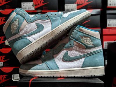 Nike Air Jordan 1 Retro High OG "Turbo Green"
