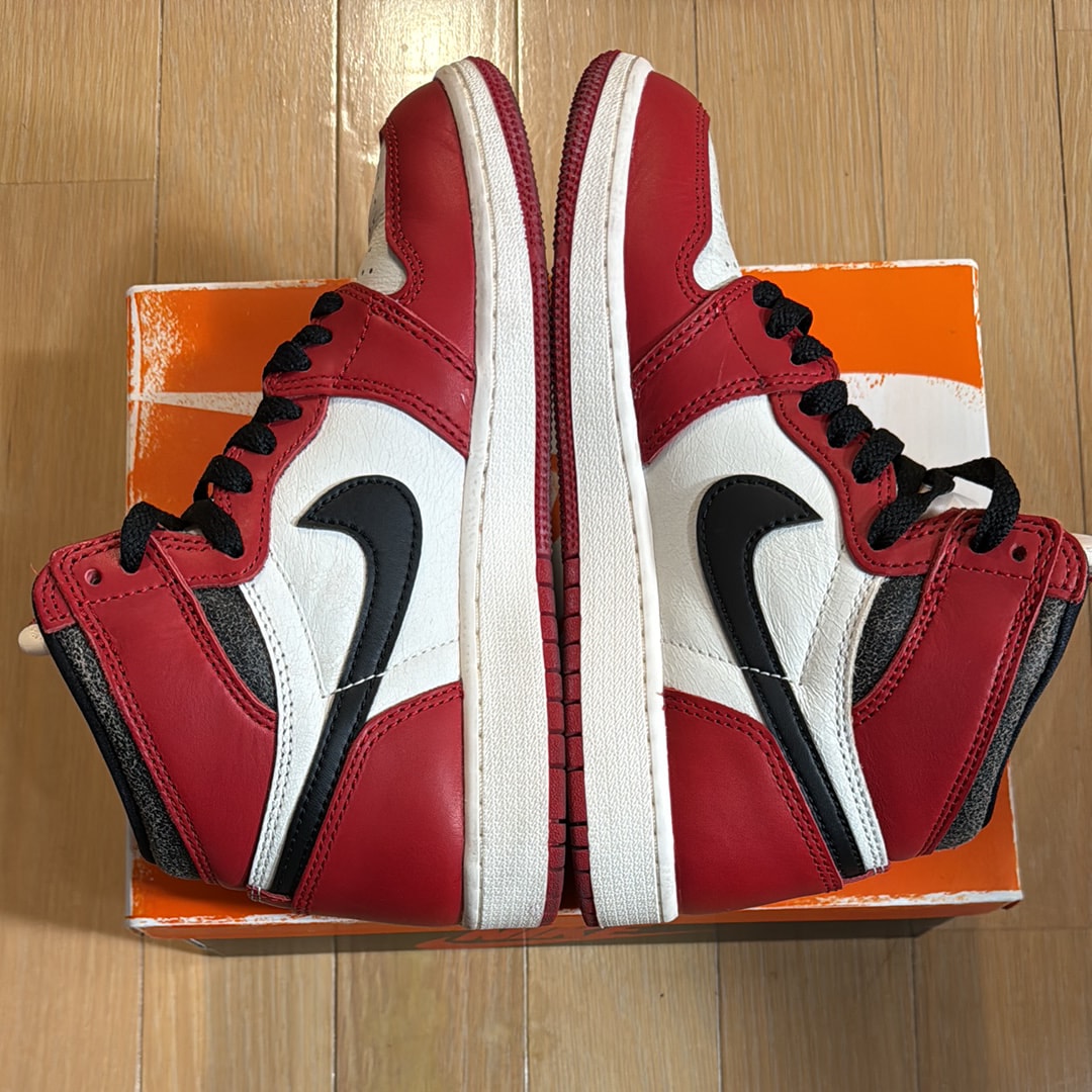 Nike GS Air Jordan 1 High OG "Lost & Found/Chicago"