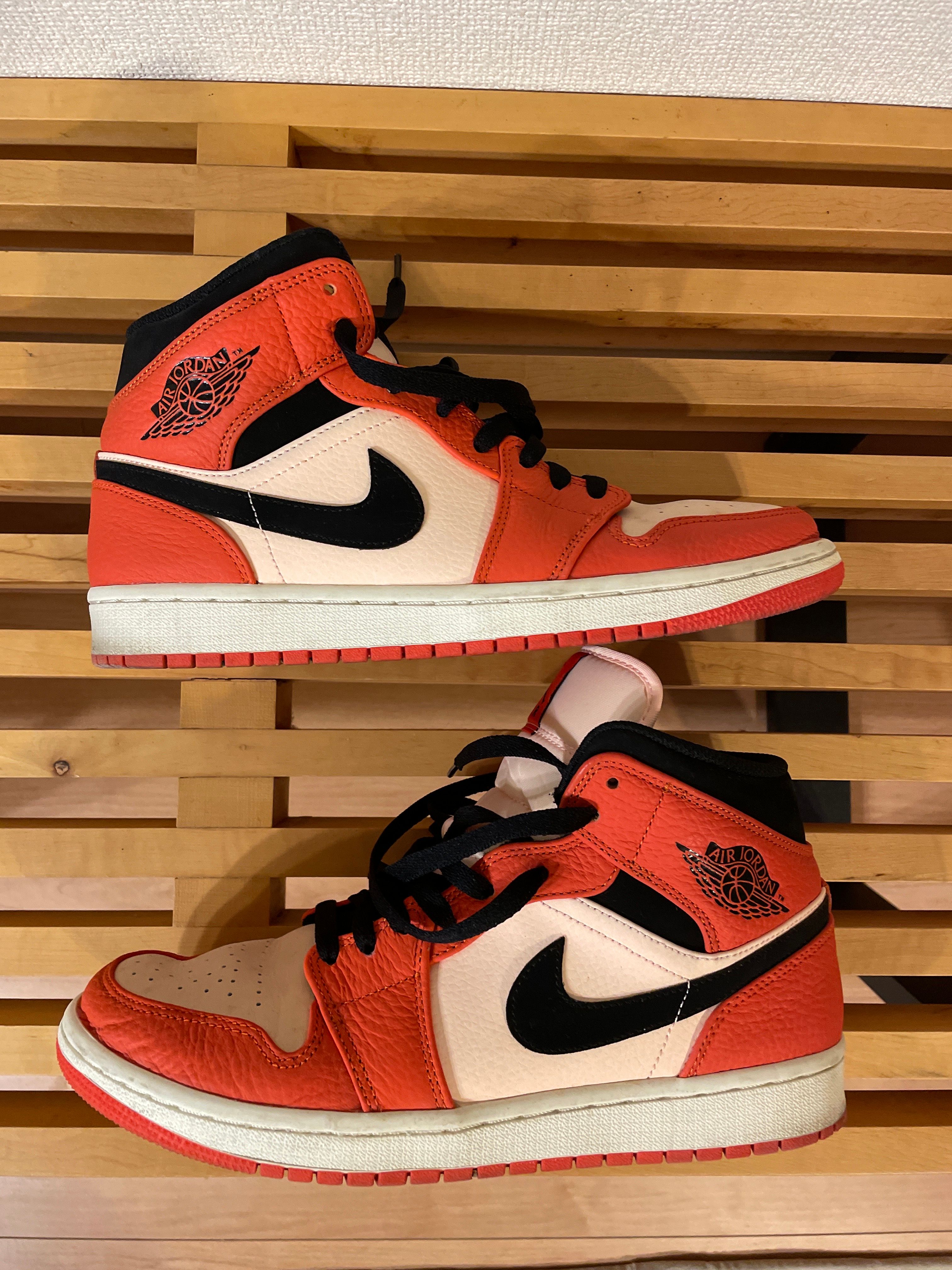 Nike Air Jordan 1 Mid "Team Orange Black"